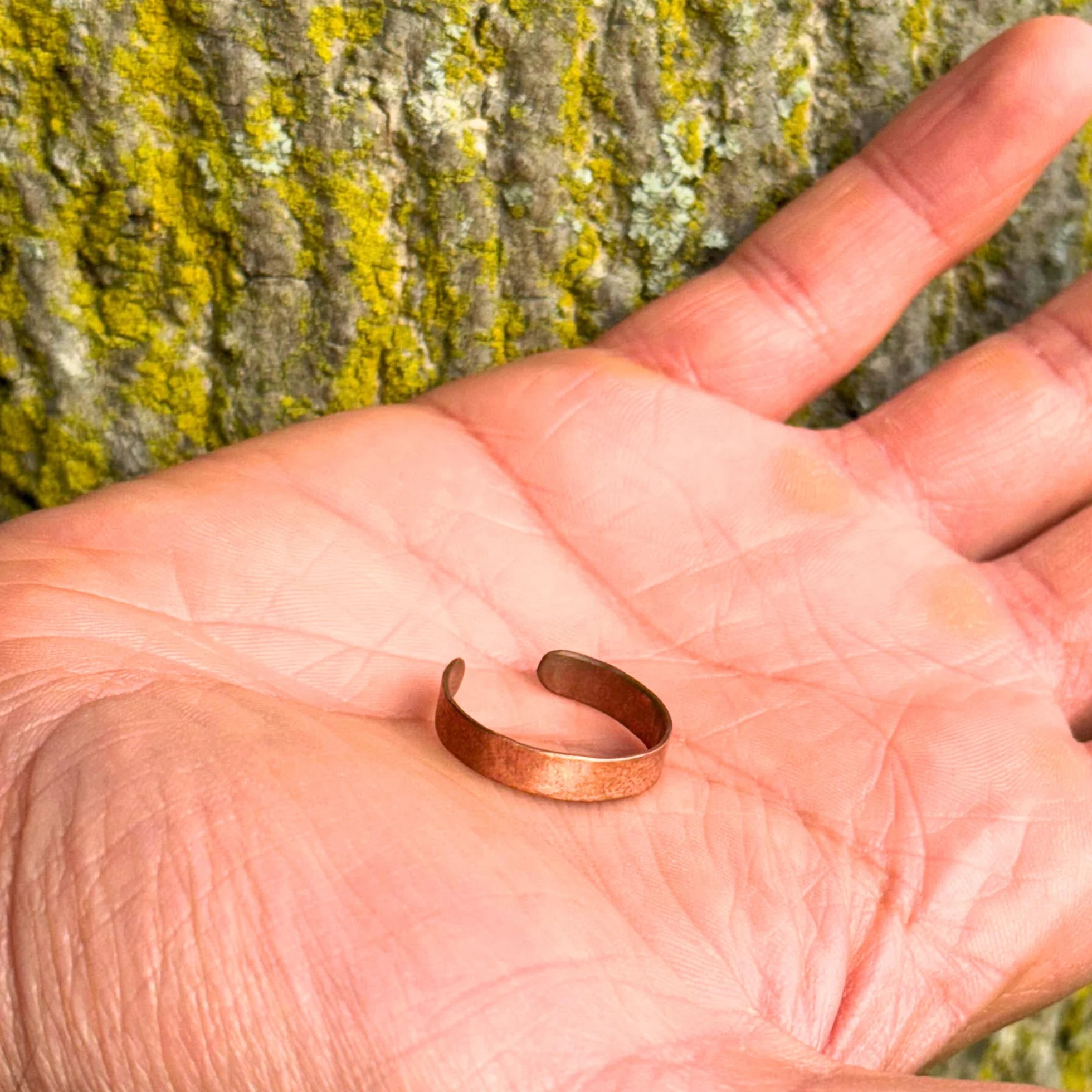 Antica Fucina Rho Anello Regolabile in Rame Puro 0,8 mm - Lavorato a Mano in Italia Unisex