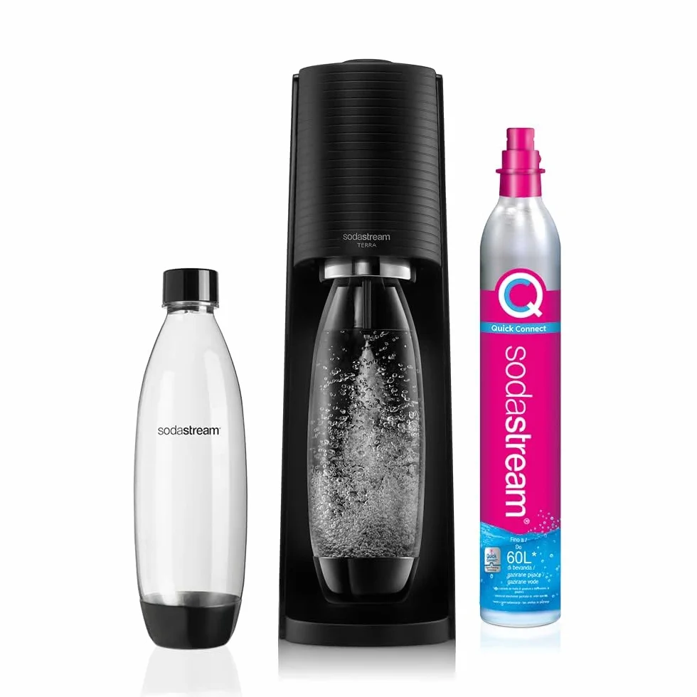 SodaStream Gasatore Terra Value Pack Nero con 2 Bottiglie Fuse Lavabili in Lavastoviglie 1L e Cilindro CO2 Quick Connect