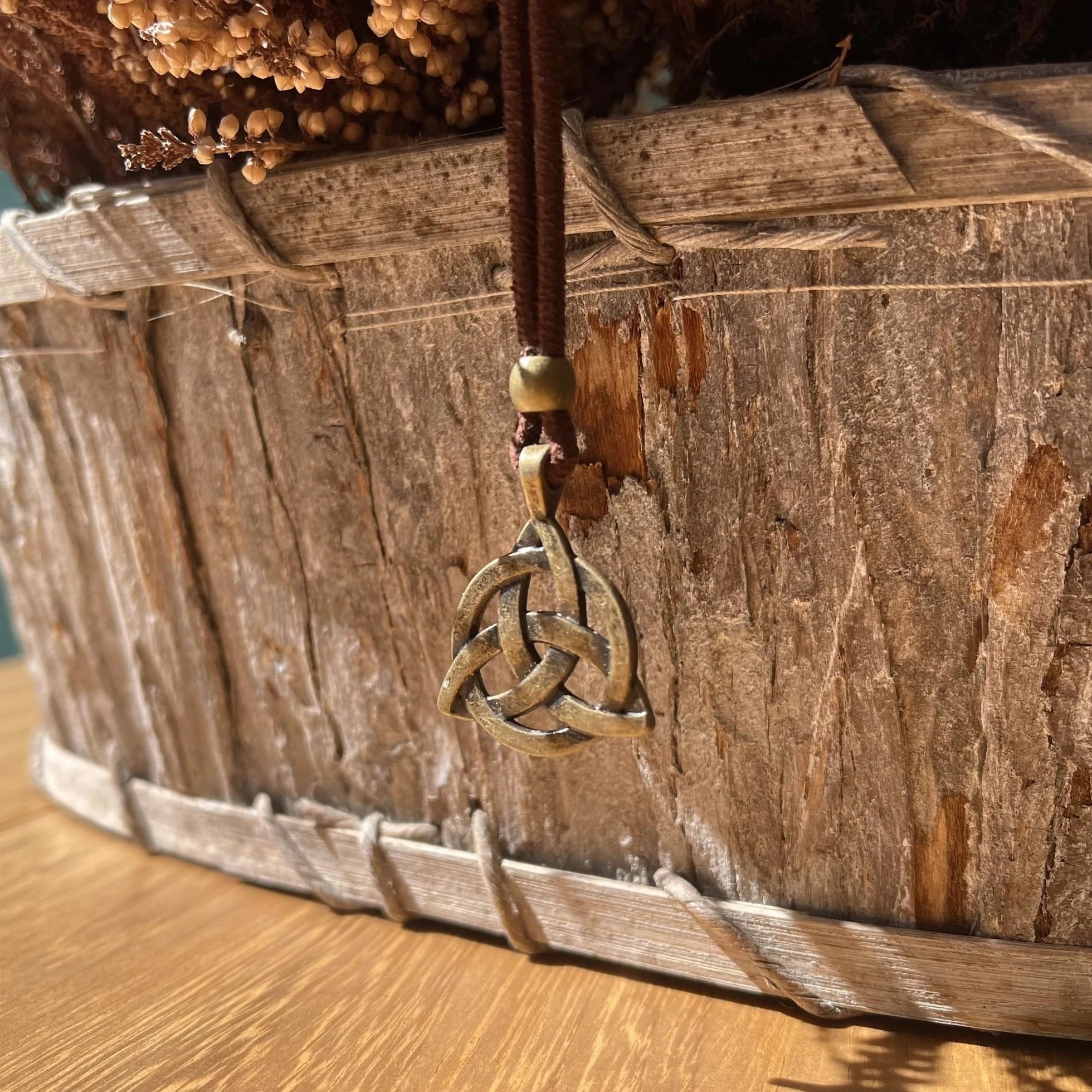Collana Celtica Donna Uomo con Ciondolo Triquetra Nodo della Trinità in Argento Antico o Bronzo - Amuleto di Protezione Regolabile