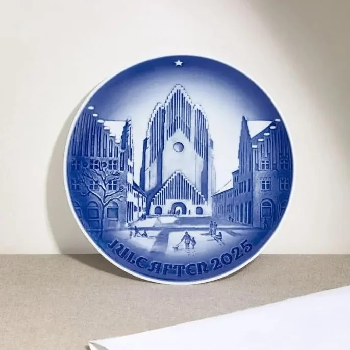 Bing & Grøndahl Piatto Natalizio Blu Collezionabile 2025 18 cm