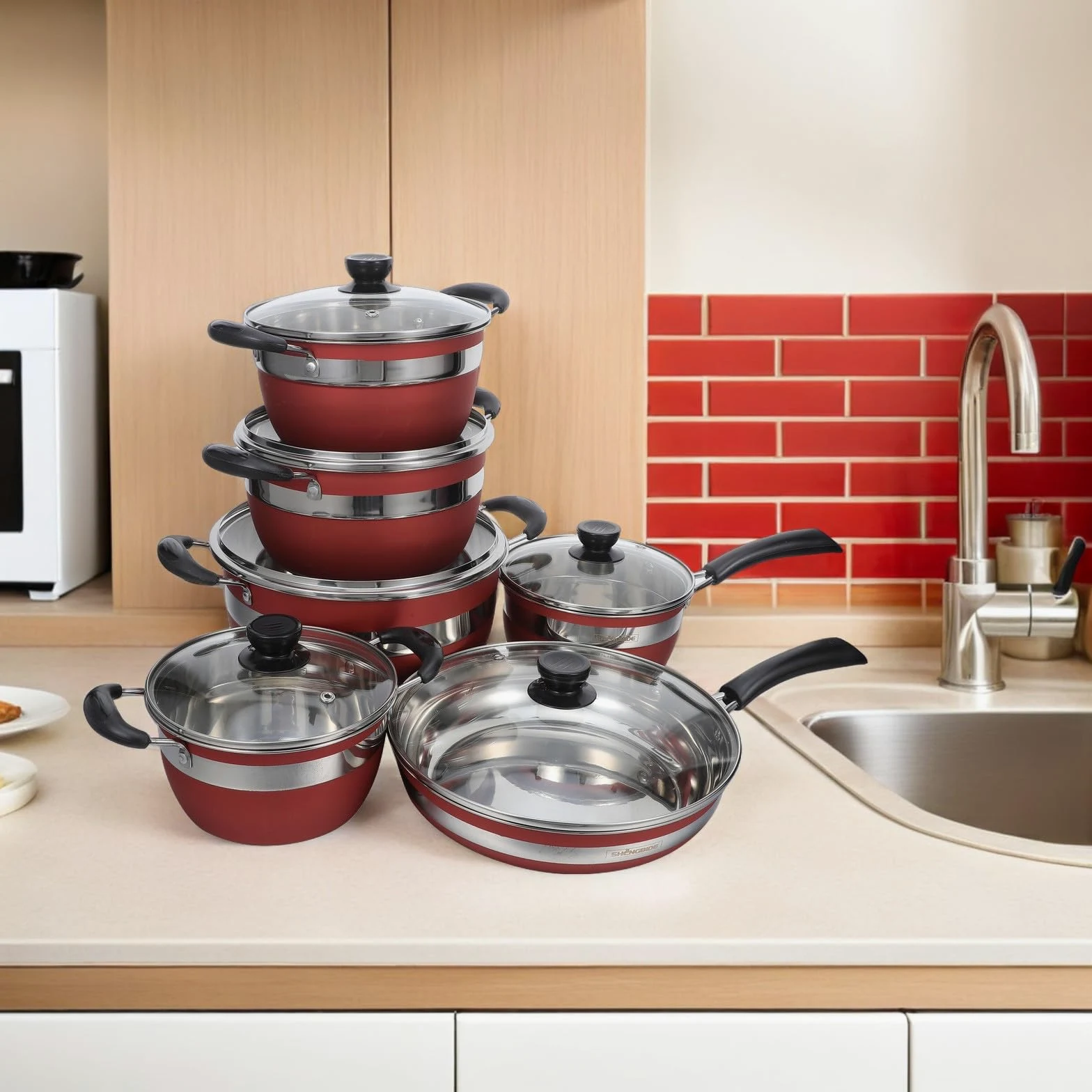 Set di Pentole in Acciaio Inox 12 Pezzi Rosso per Cucina | Compatibile con Piani Cottura, Rivestimento Antiaderente, Manici Ergonomici Anti-scottatura