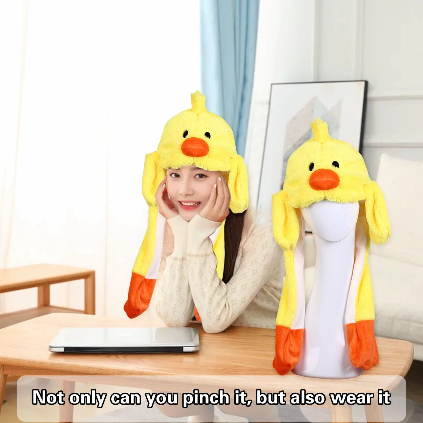 Cappello da Cartone Animato Peluche con Orecchie Mobili, Design Creativo Divertente