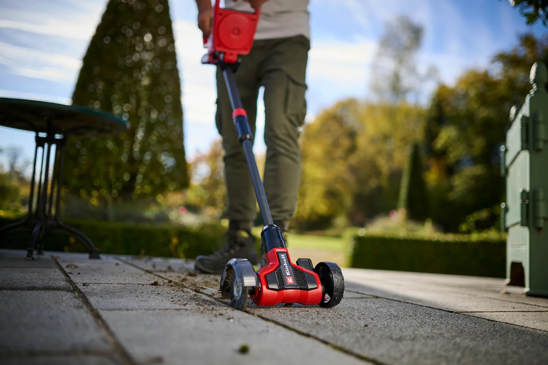 Pulitrice di fughe Einhell GE-CC 18/110 Li-Solo Power X-Change (18 V, manubrio telescopico, maniglia, ruota di guida regolabile, incl. 2 spazzole, batteria esclusa)