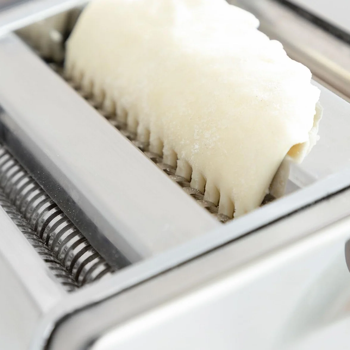 InnovaGoods Macchina per Pasta Fresca Manuale 3 in 1, Metallo, Grigio, 8 Livelli Regolabile