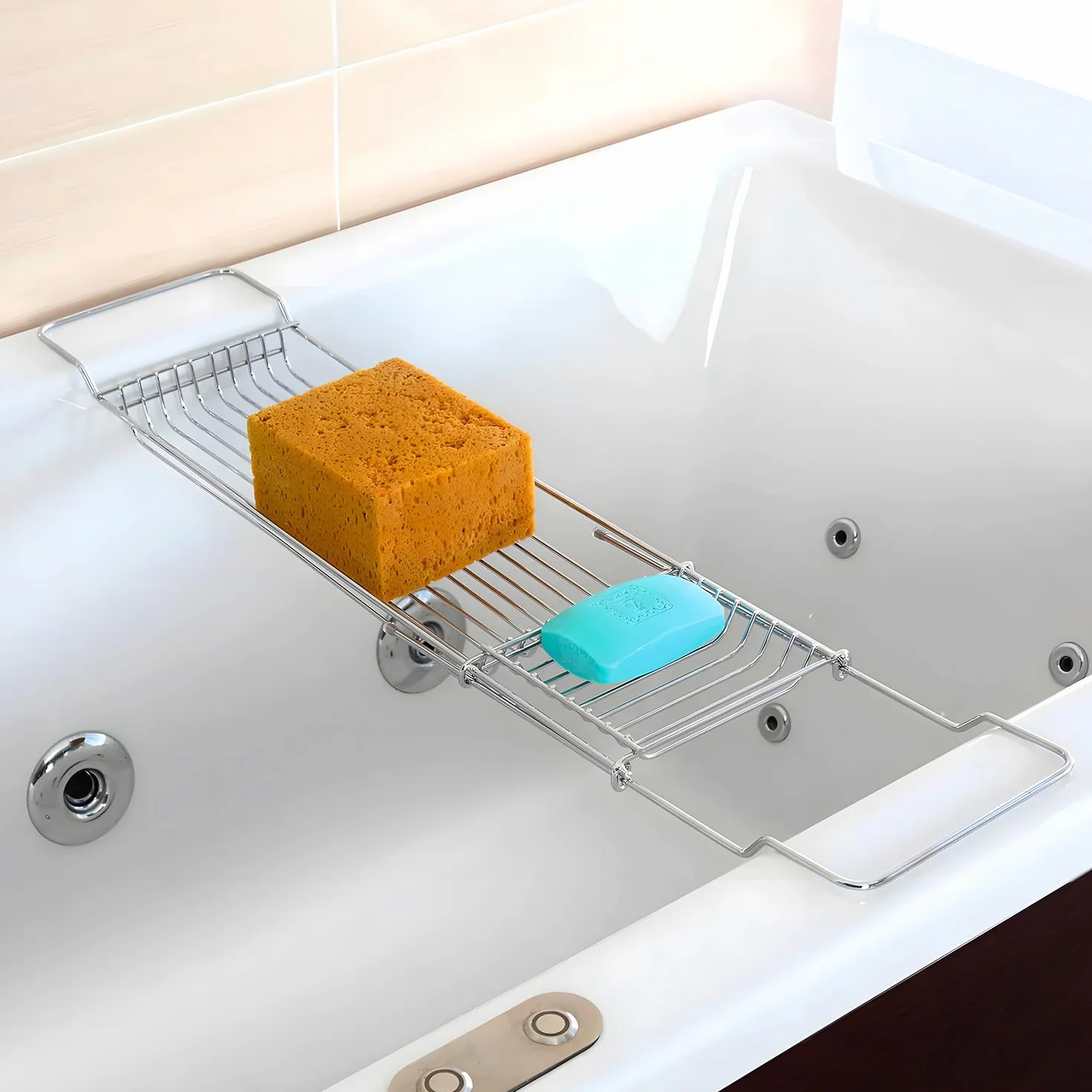 Avilia Mensola Vassoio Portaoggetti Estendibile e Adattabile per Vasca da Bagno - Realizzato in Acciaio Inox è Ideale per Momenti di Relax o Come Appoggio per Shampo, Bagnoschuima e Sapone