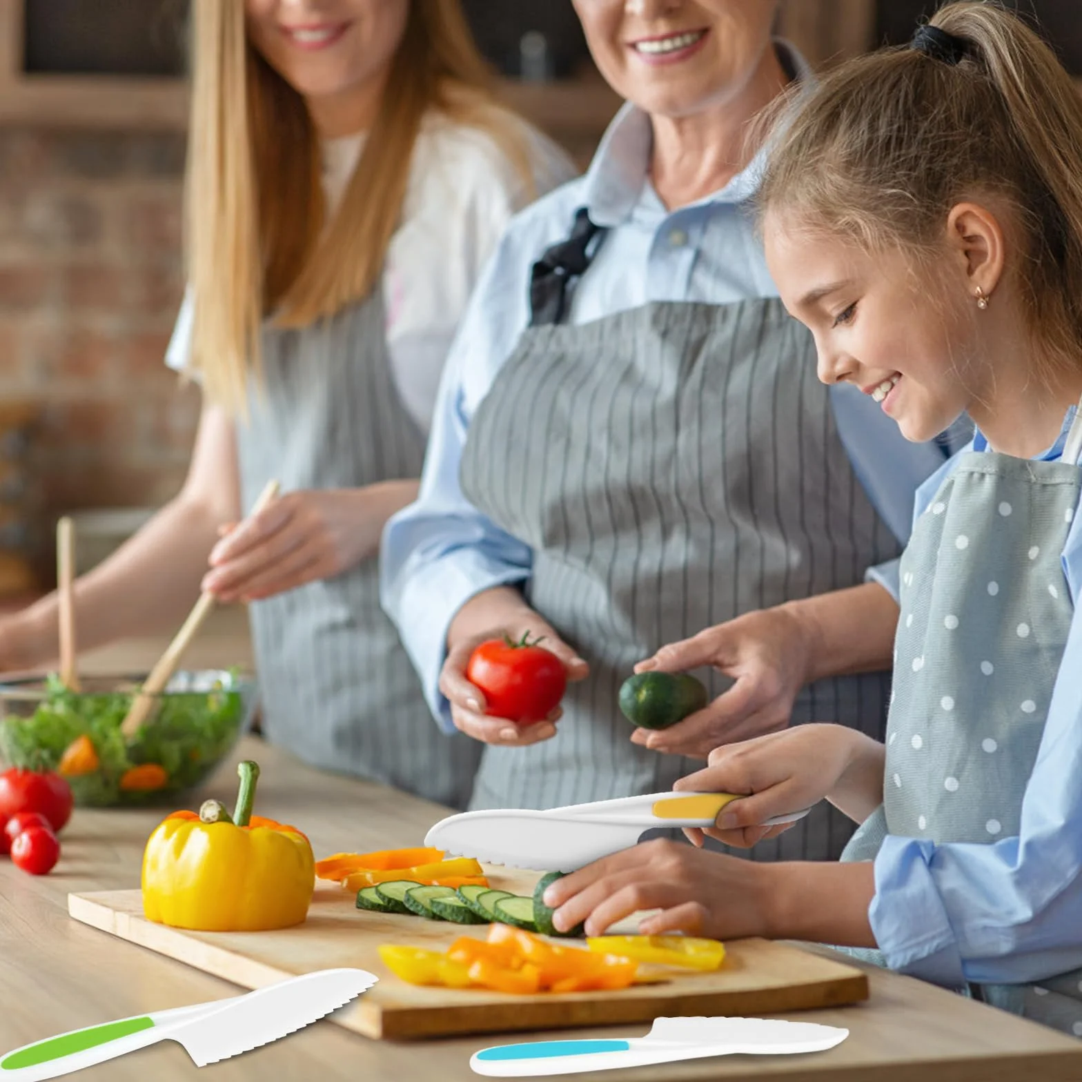 4 Pezzi Coltelli per Bambini, Coltelli Bambini per Tagliare da 3 Anni, Set Coltelli Bambini per Tagliare e Cucinare Frutta o Verdura, Set Regalo per Bambini