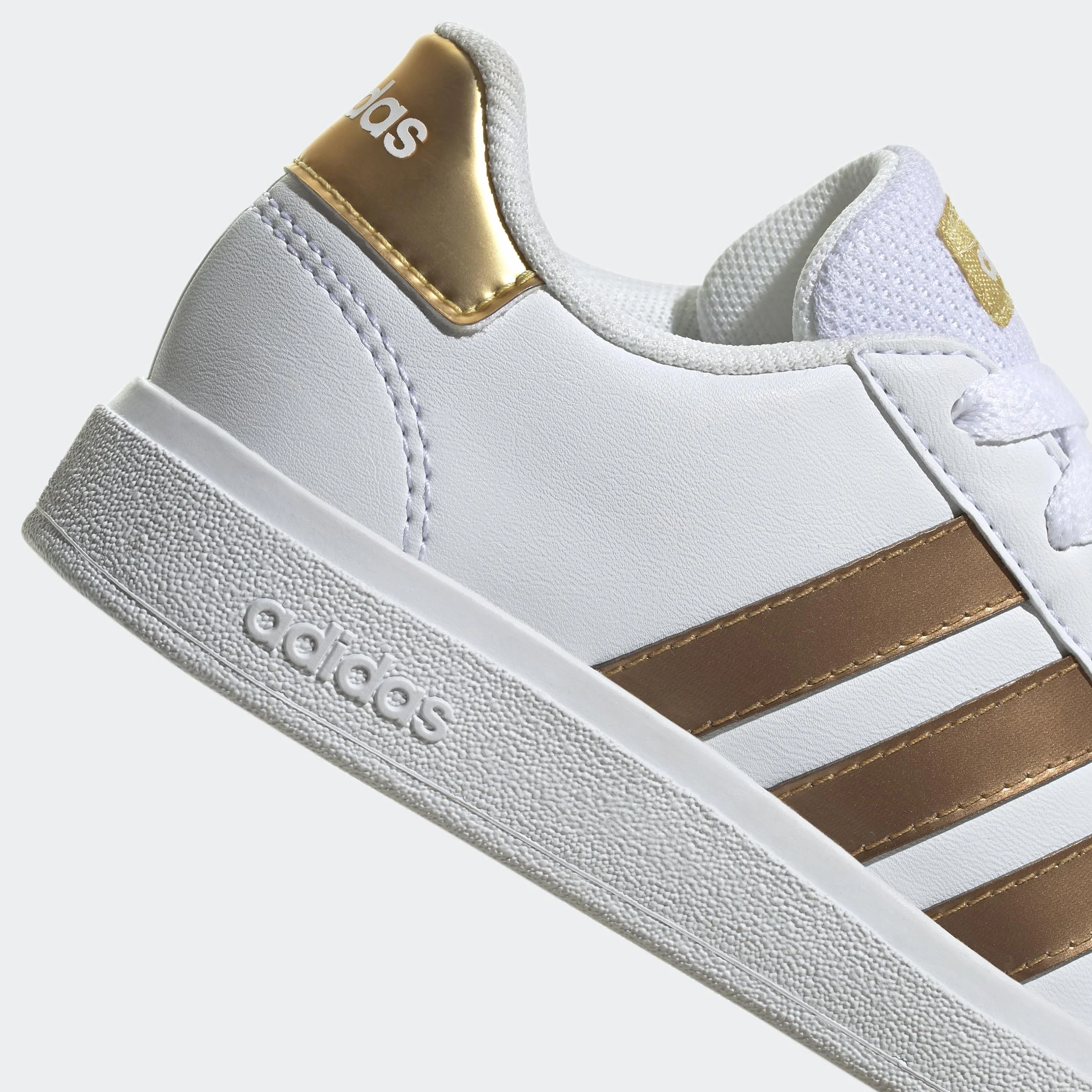 Adidas Grand Court Sustainable Lace Sneaker Unisex