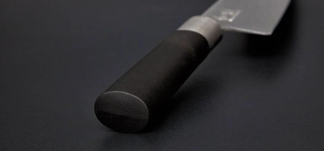 KAI Wasabi Black flessibile Coltello da Filetto 18,0 cm Lunghezza Lama - acciaio inossidabile 6A/1K6 lucidato 58 (±1) HRC - manico in polipropilene nero - coltello da filettare - Made in Japan