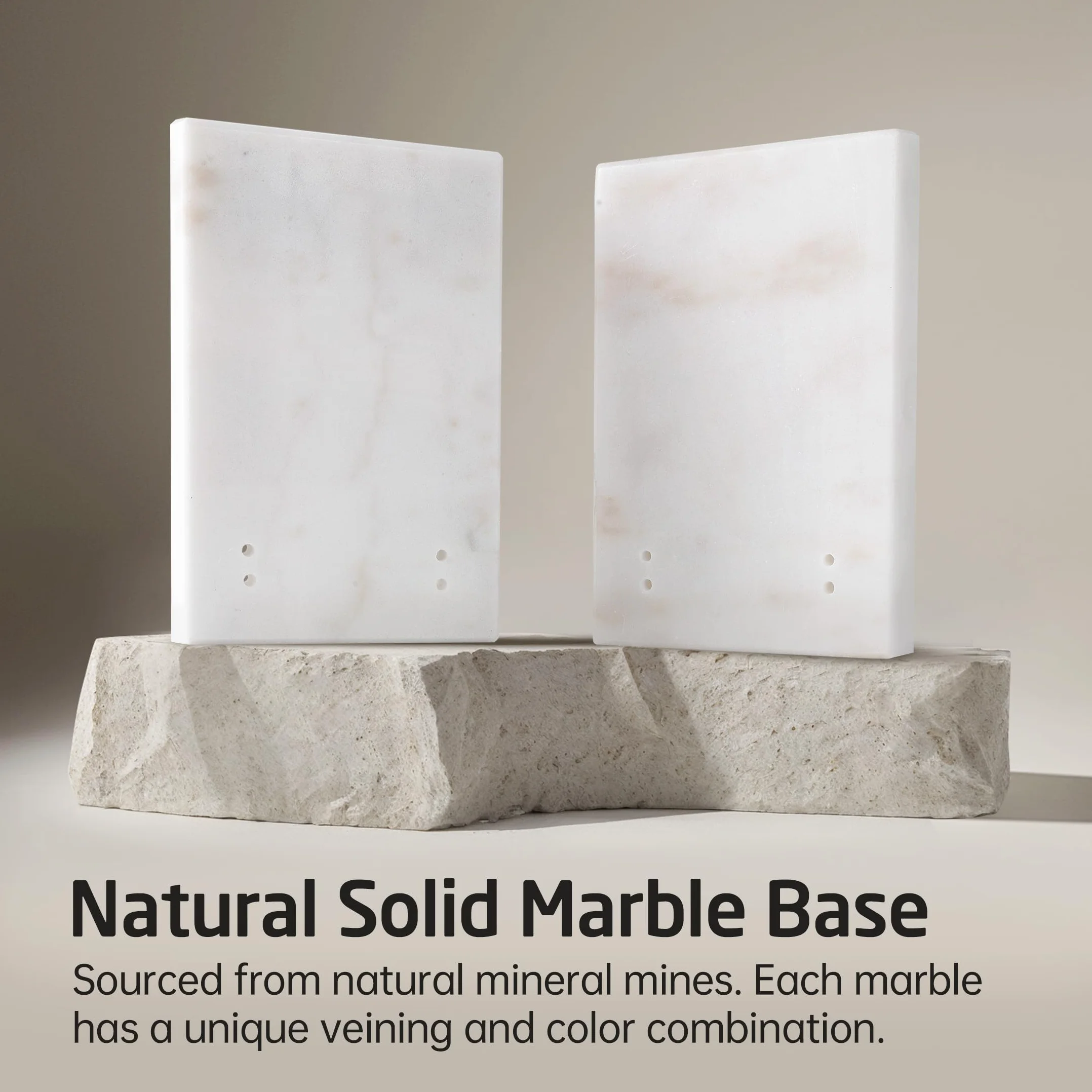 KES - Portasciugamani autoportante senza oscillazioni con base ponderata in marmo naturale, supporto portasciugamani a 2 livelli per pavimento del bagno, design costante aggiornato, acciaio