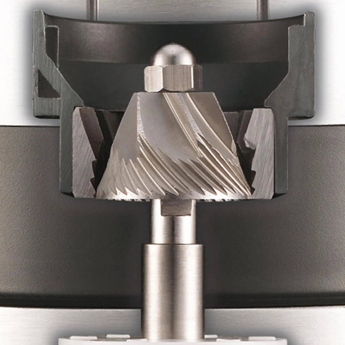 GRAEF CM702 - Macinacaffè elettrico, macinino a cono in acciaio inox rimovibile, 24 livelli di macinatura, macinatura che conserva il sapore, fino a 12 tazze di caffè filtro, nero