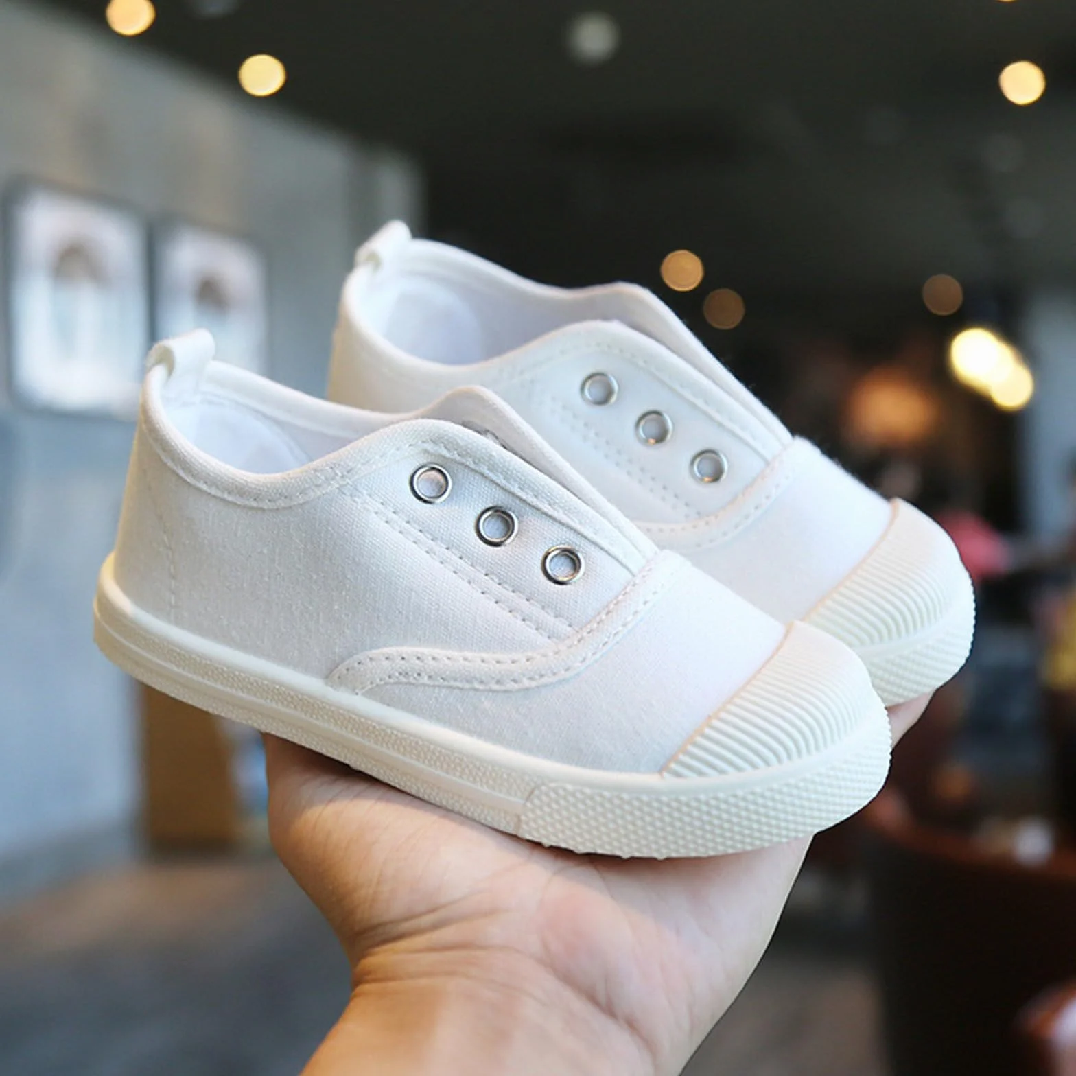 Scarpe da ginnastica in tela con punta in gomma, sneaker senza lacci per interni