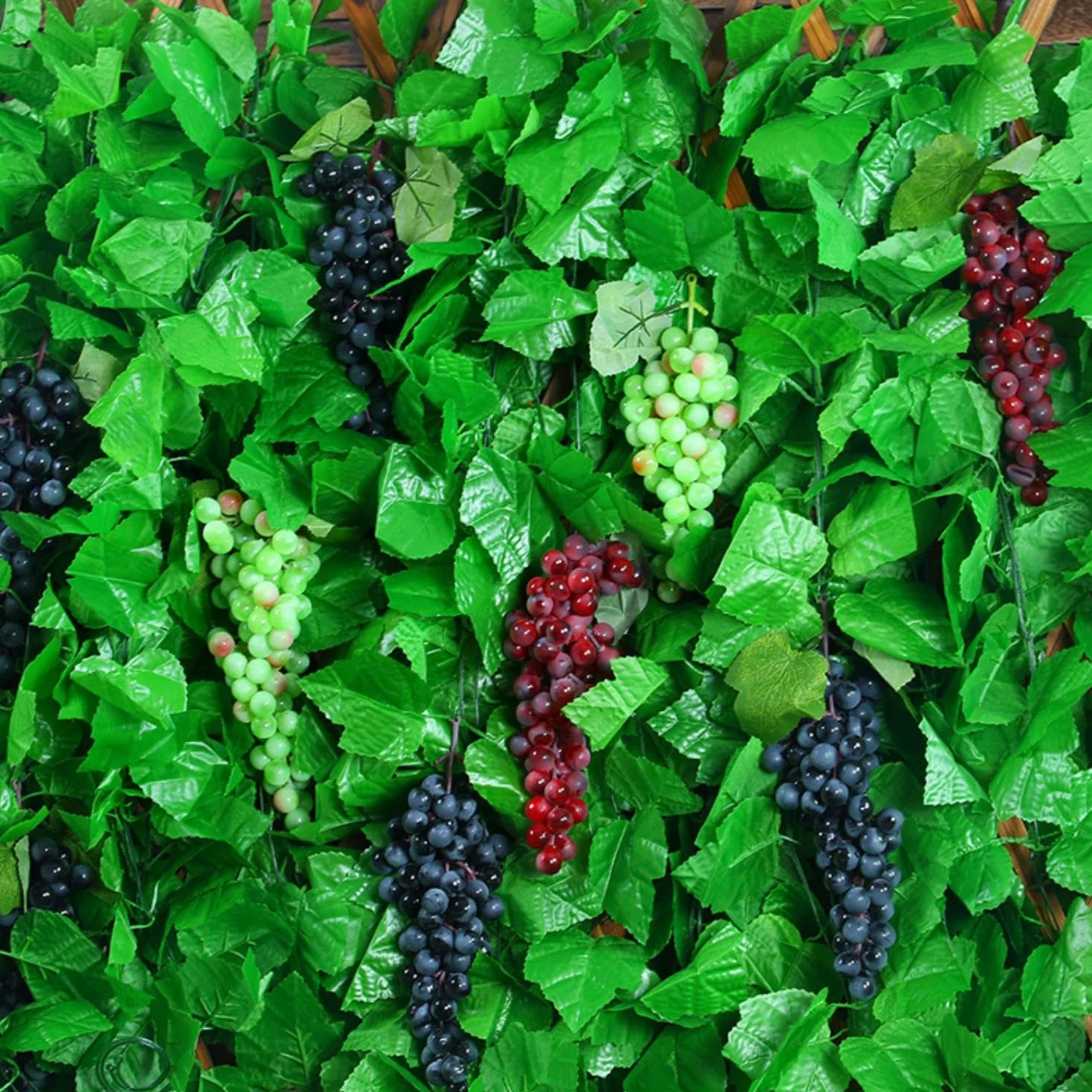 Uva Artificiale 5 Pezzi Tokaneit, Grappoli Decorativi in Gomma Smerigliata per Presentazione Frutta e Vino