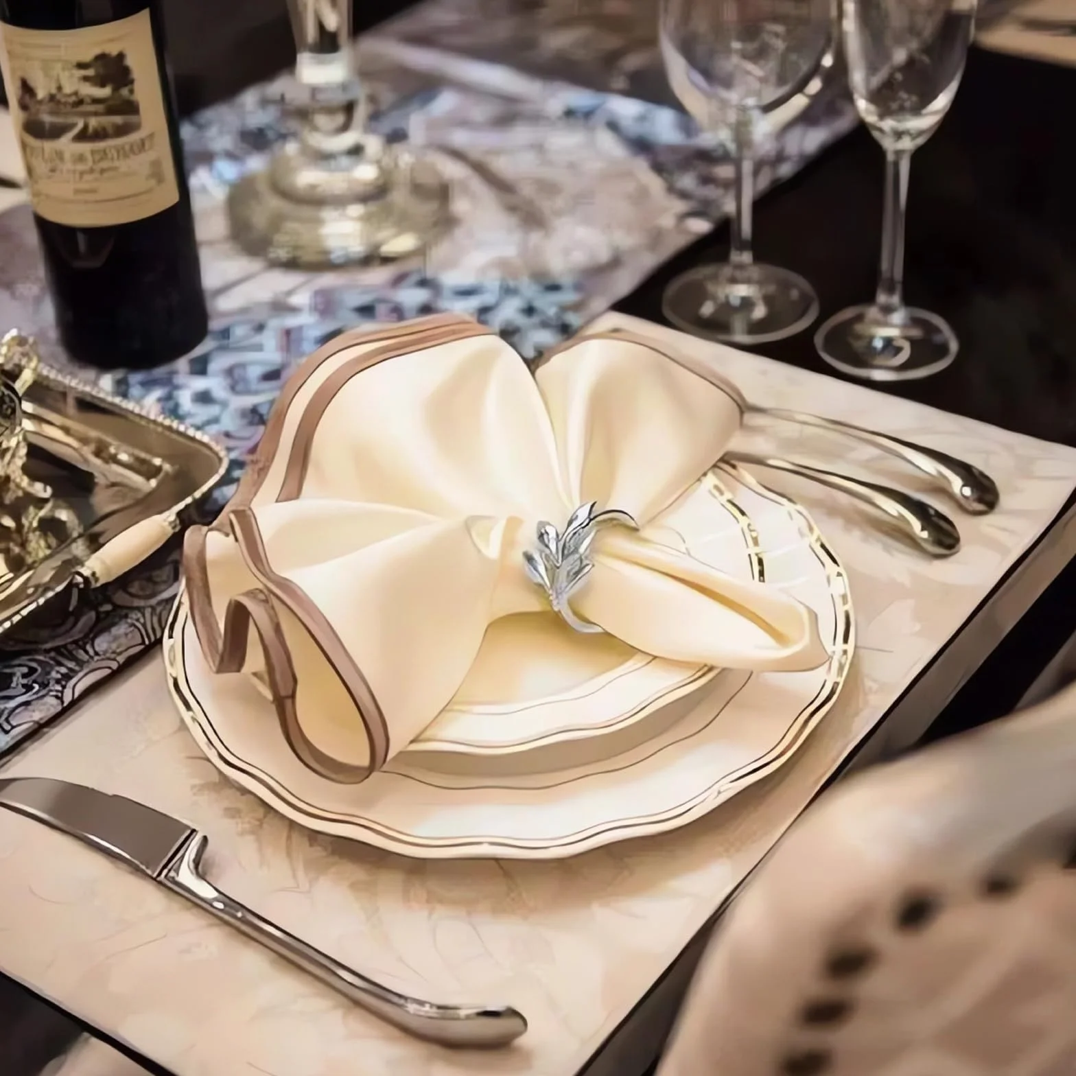 Anelli Portatovagliolo da Tavola in Metallo,10 Pezzi Tovaglioli Fibbia, Silver Metallo Anelli di Tovagliolo, Adatto per Matrimoni, Natale, Riunioni di Famiglia, Decorazioni da Tavola
