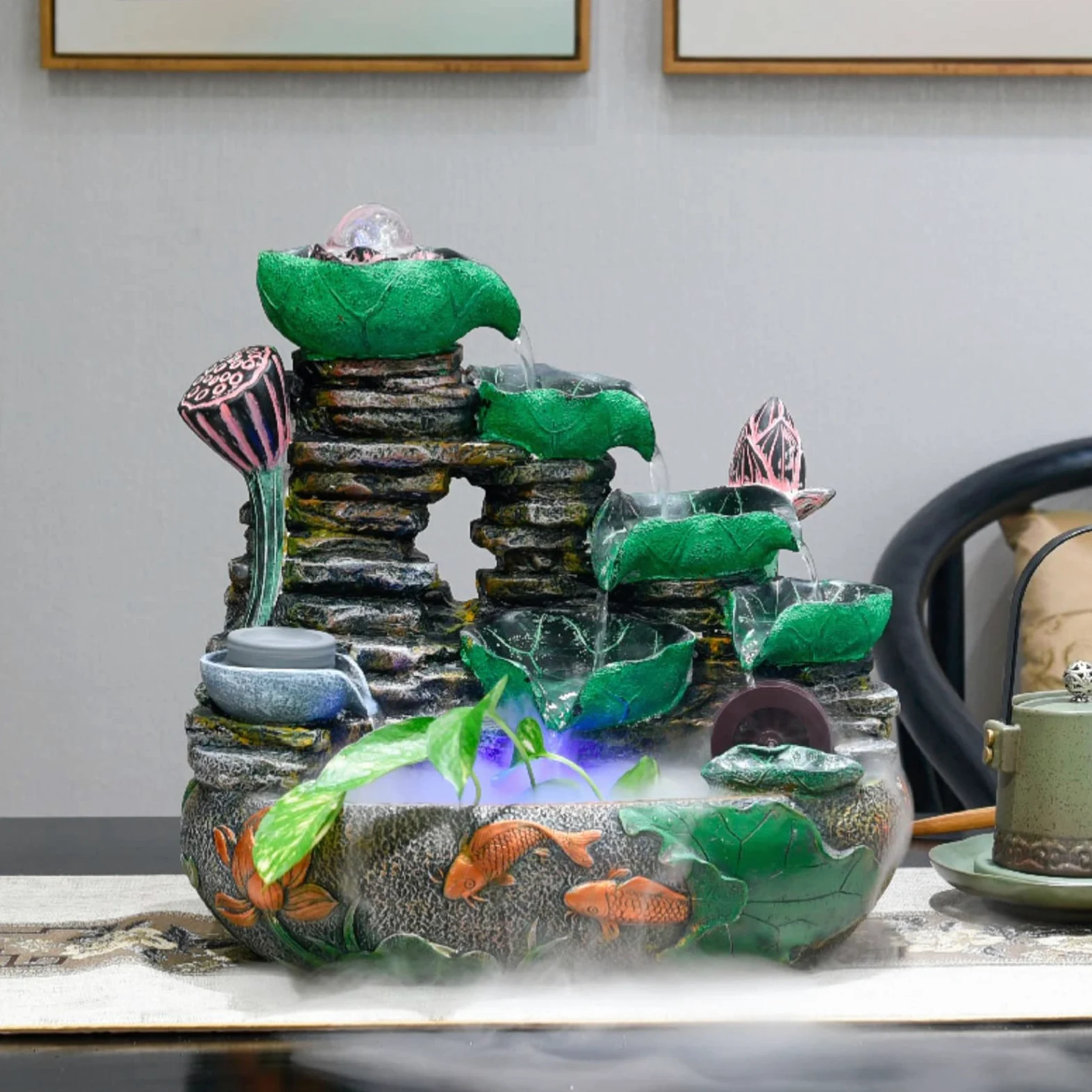Fontana da Interno Feng Shui Fontana da tavolo con cascata di cascate di roccia a foglia di loto in resina, fontana da interno, con macchina for nebulizzazione d'acqua e pompa Fontana da interni(M)