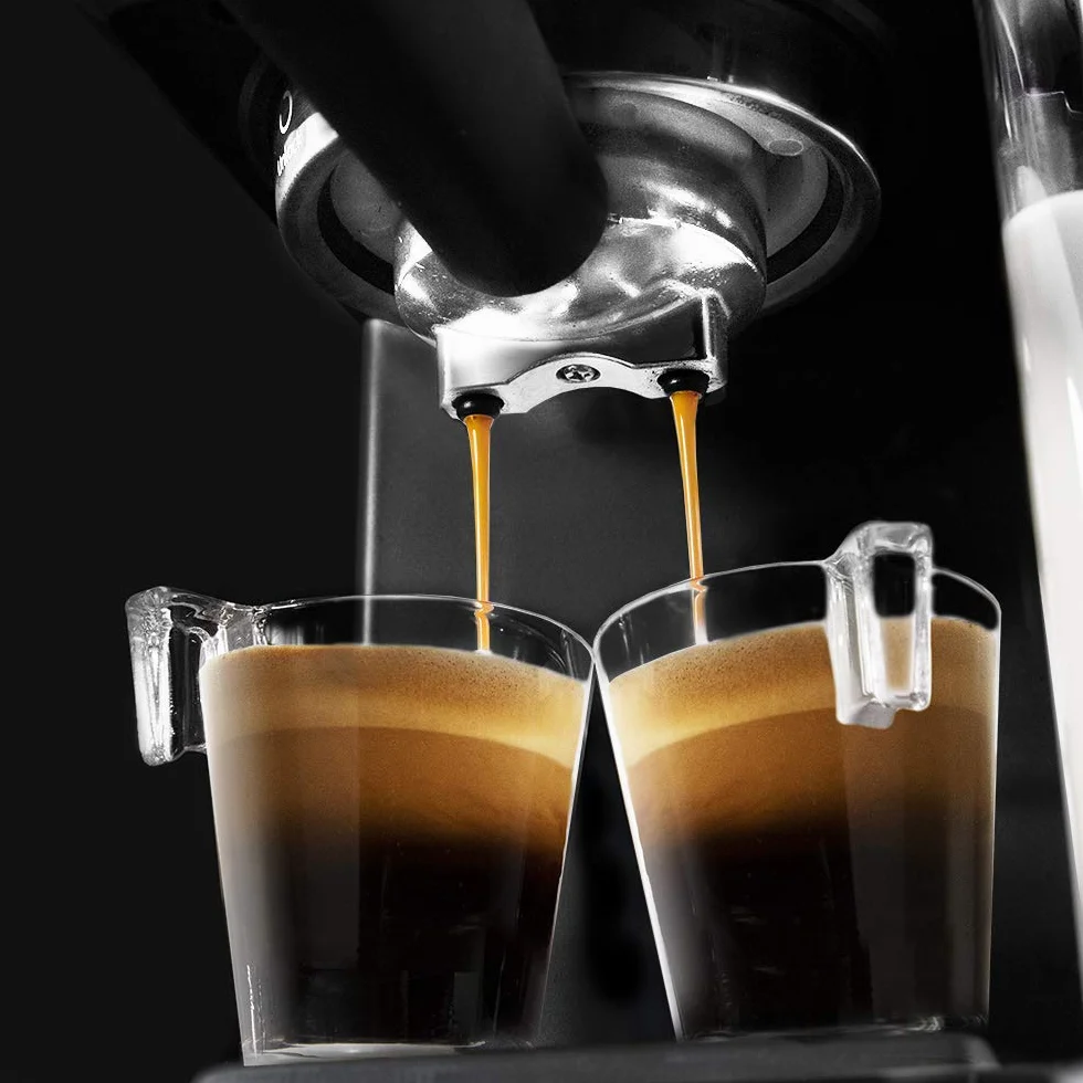 Cecotec Caffettiera Semiautomática Power Instant-ccino Touch Serie Nera, Serbatoio di Latte, Controllo Tattile, 20 Bares, Thermoblock, 1350 W, 1.4 L, Acciaio Inossidabile