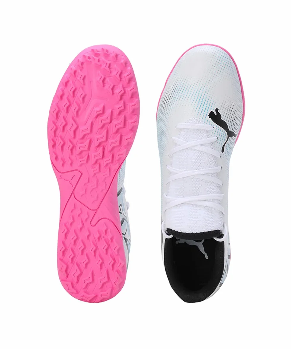 Puma Future 7 Play TT Soccer ShoeUomo