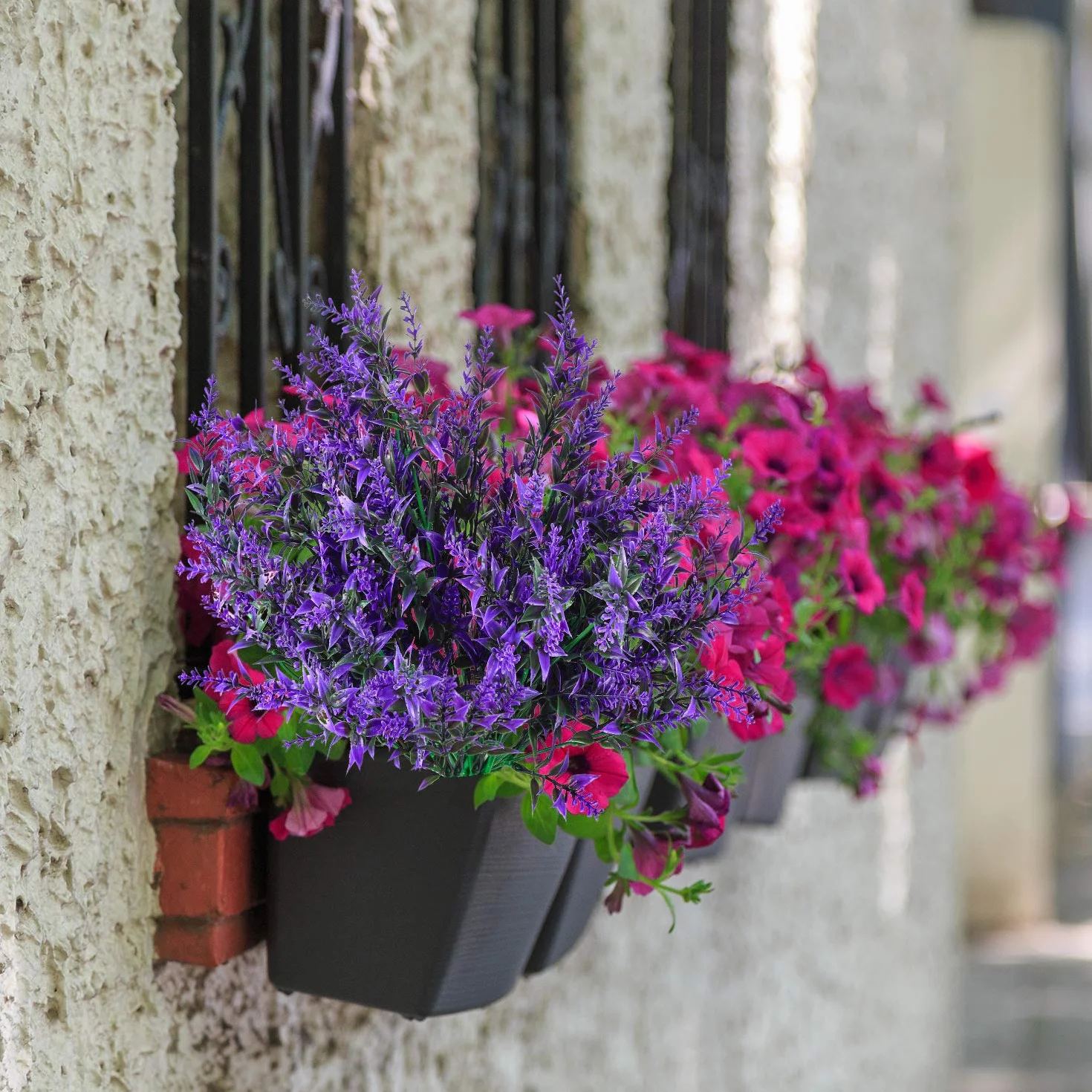 Lavanda Artificiale 9 Pezzi, Bouquet Fiori Finti per Decorazioni Cimitero, Pianta Finta