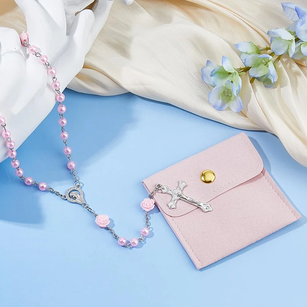 DICOSMETIC Rosa Blu Rosso Viola Rosario Collana Perline Rosario Collane Lega Gesù Croce Rose Ghirlanda Collana Per Le Donne Uomini Con 1 Pezzo Pelle PU Gioielli Borse d'Imballaggio