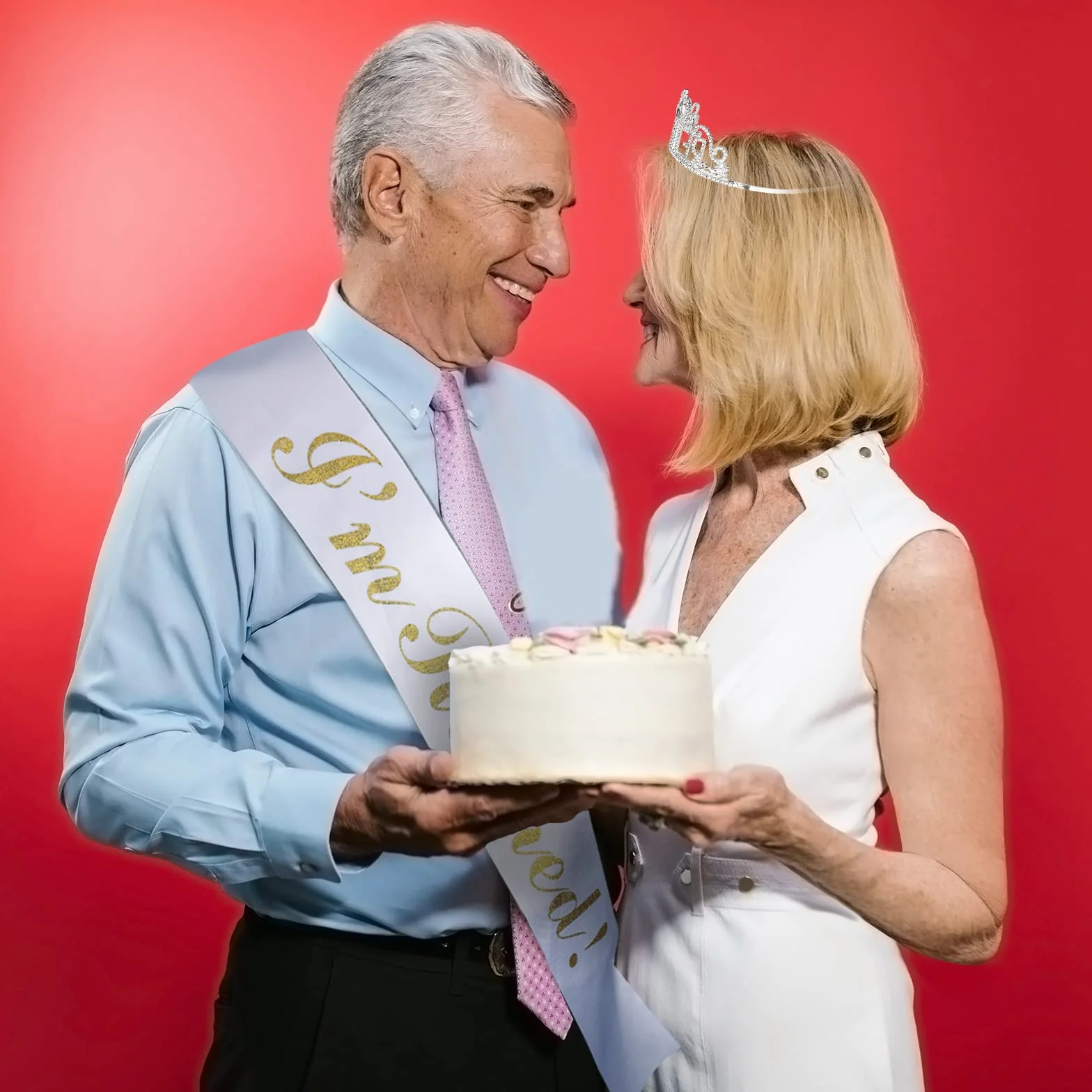 KINBOM 1 Set Corona e Fascia per Pensione, Ufficiale Glitterati Corona Strass per Pensione e Fascia per Pensione Decorazioni per Feste di Pensionamento per Donne (Argento, Bianco, Dorato)
