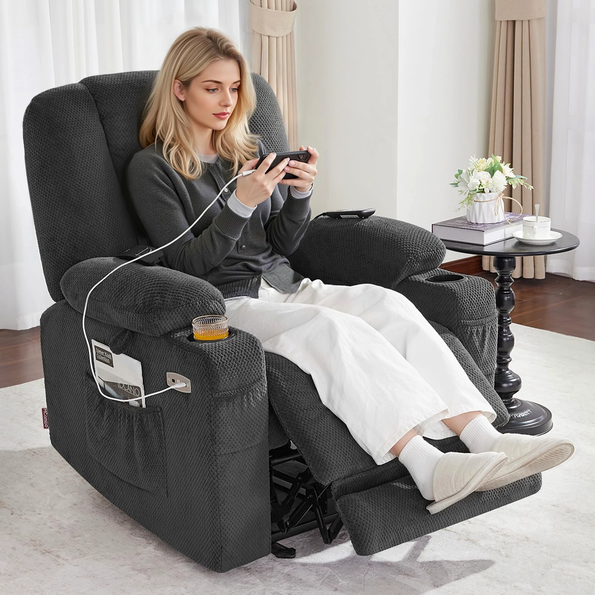 MCombo M Poltrona TV Regolabile elettricamente, poltrona reclinabile con funzione di reclinazione, poltrona TV con funzione Massaggio e Calore, USB e portabicchieri, Tessuto,7008 (grigio scuro)