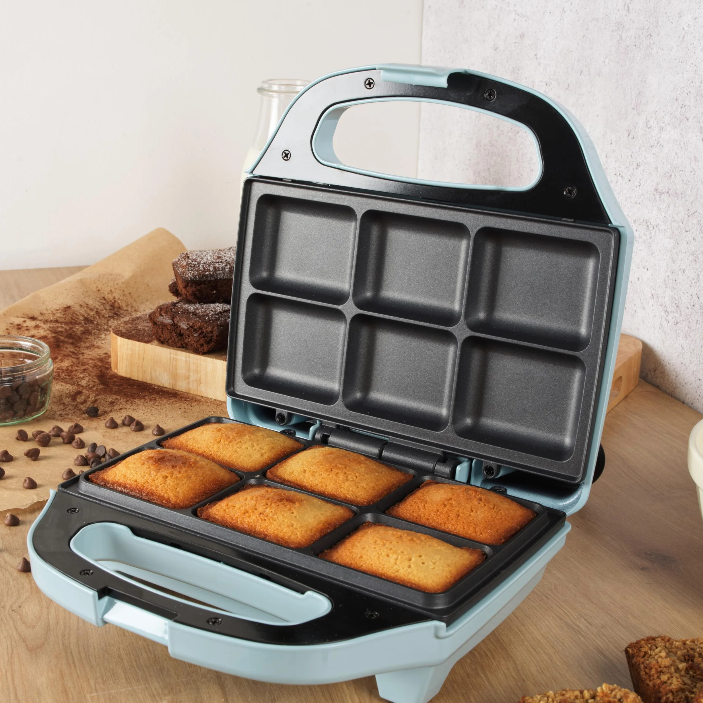 Giles & Posner Macchina per torte – Brownies, Fette di Torta, Flapjack, Piastre Antiaderenti, Facile da Pulire, Compatto, Cottura per Bambini, Controllo Automatico della Temperatura, 750W, Blu