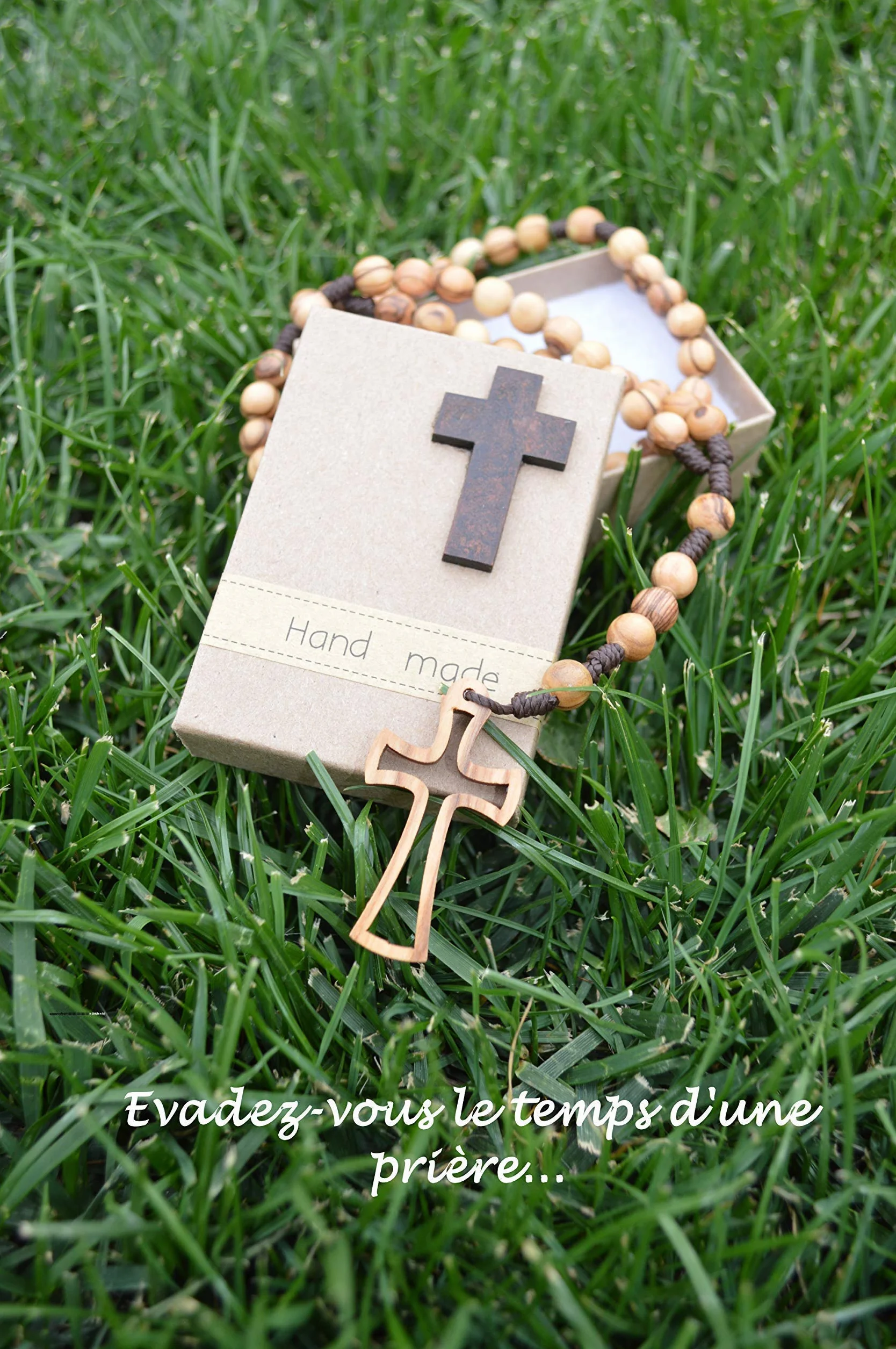 rosario in legno d'ulivo fatto a mano a Gerusalemme, rosario in scatola di carta Kraft con crocifisso, regalo battesimo, comunione, feste cristiane, nascita, compleanno, protezione auto, casa