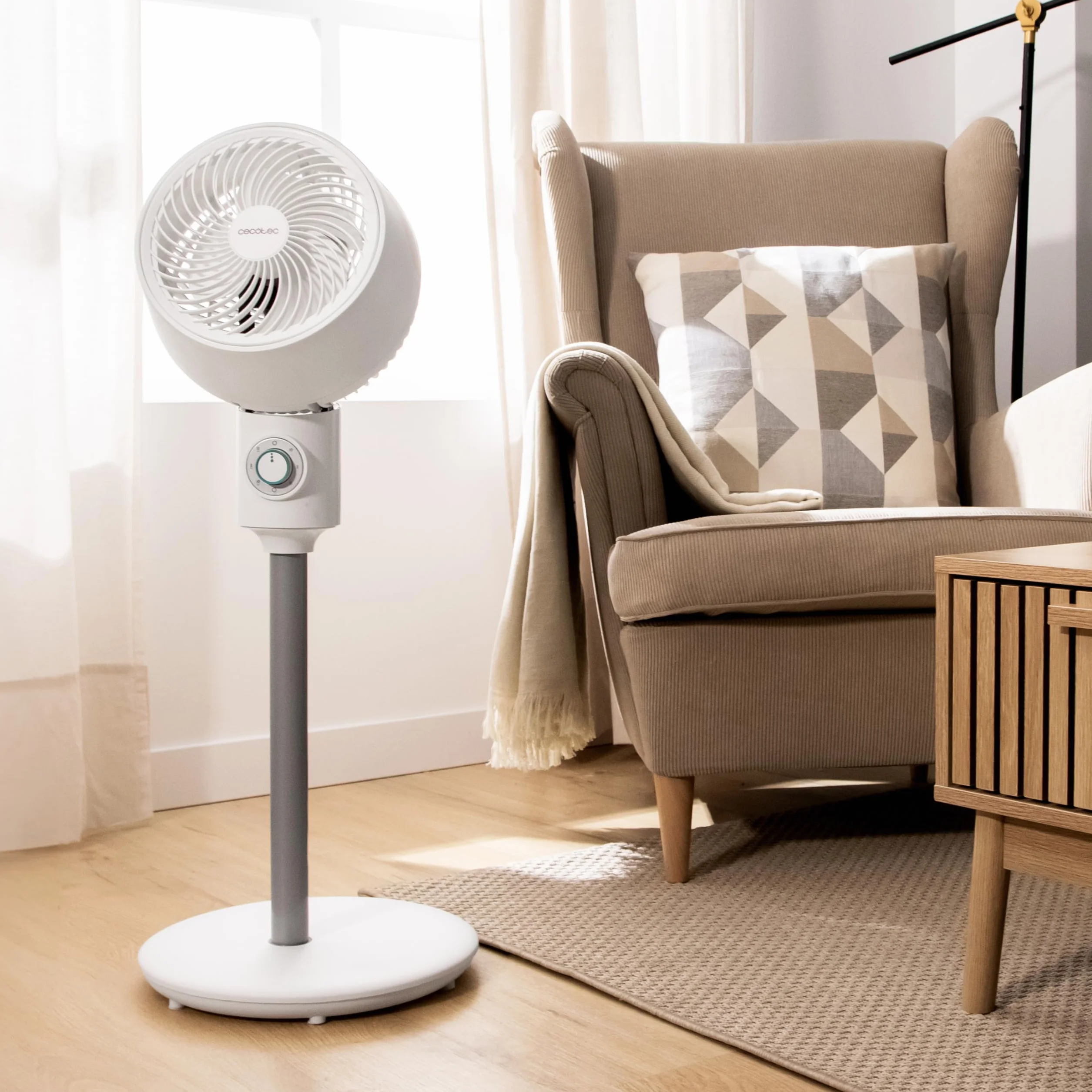 Cecotec - Ventilatore circolatore d'aria a piantana, EnergySilence 900 Cyclone. 35 W, diametro 9 pollici, oscillazione automatica, 3 velocità, inclinazione regolabile, controllo facile