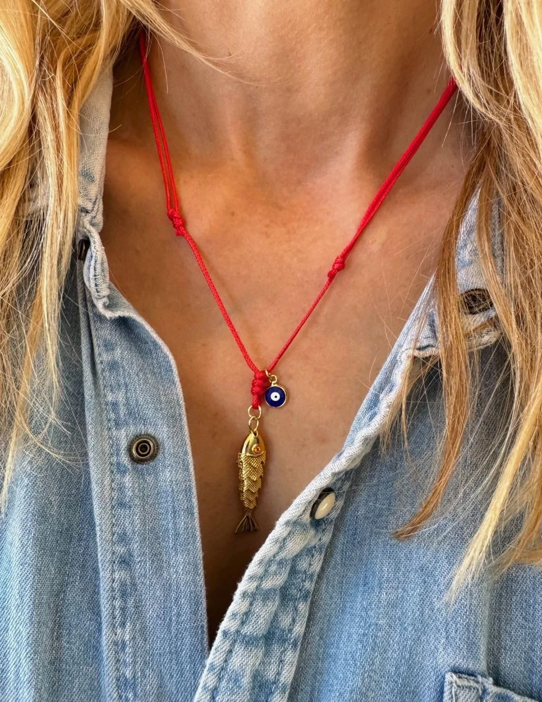 Collana estiva da donna nastro rosso con ciondolo pesce e occhio portafortuna fatta a mano Germania