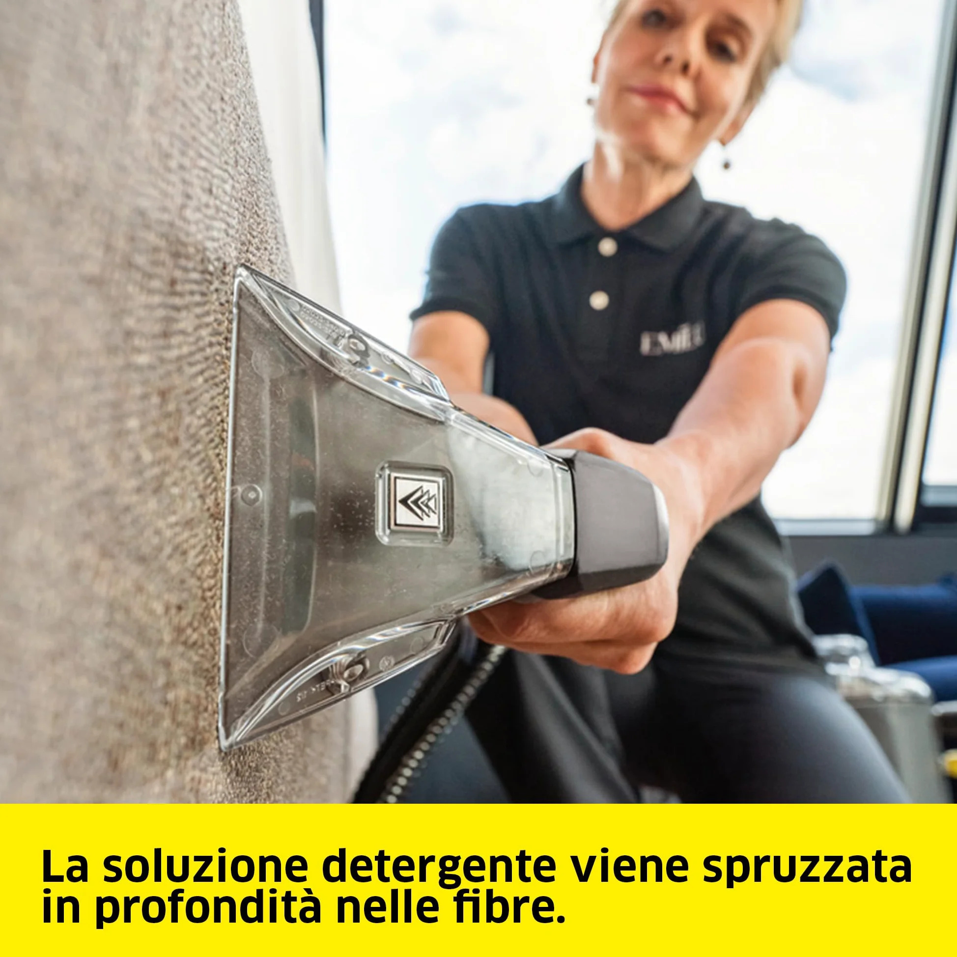 KÄRCHER lavatappeti e lavamoquette Puzzi 8/1, per tappezzeria e superfici tessili, serbatoio: 8 l, pressione spruzzo: 1 bar, resa superficie: 12-18 m²/h, peso: 8,6 kg, bocchetta per tappezzeria