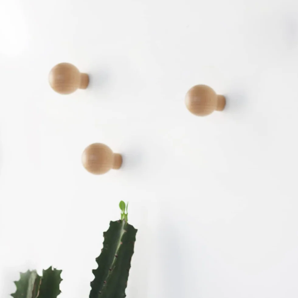 Mushroom Appendiabiti Muro Attaccapanni a Parete Legno Ganci Set di 4 Faggio Moderno Design