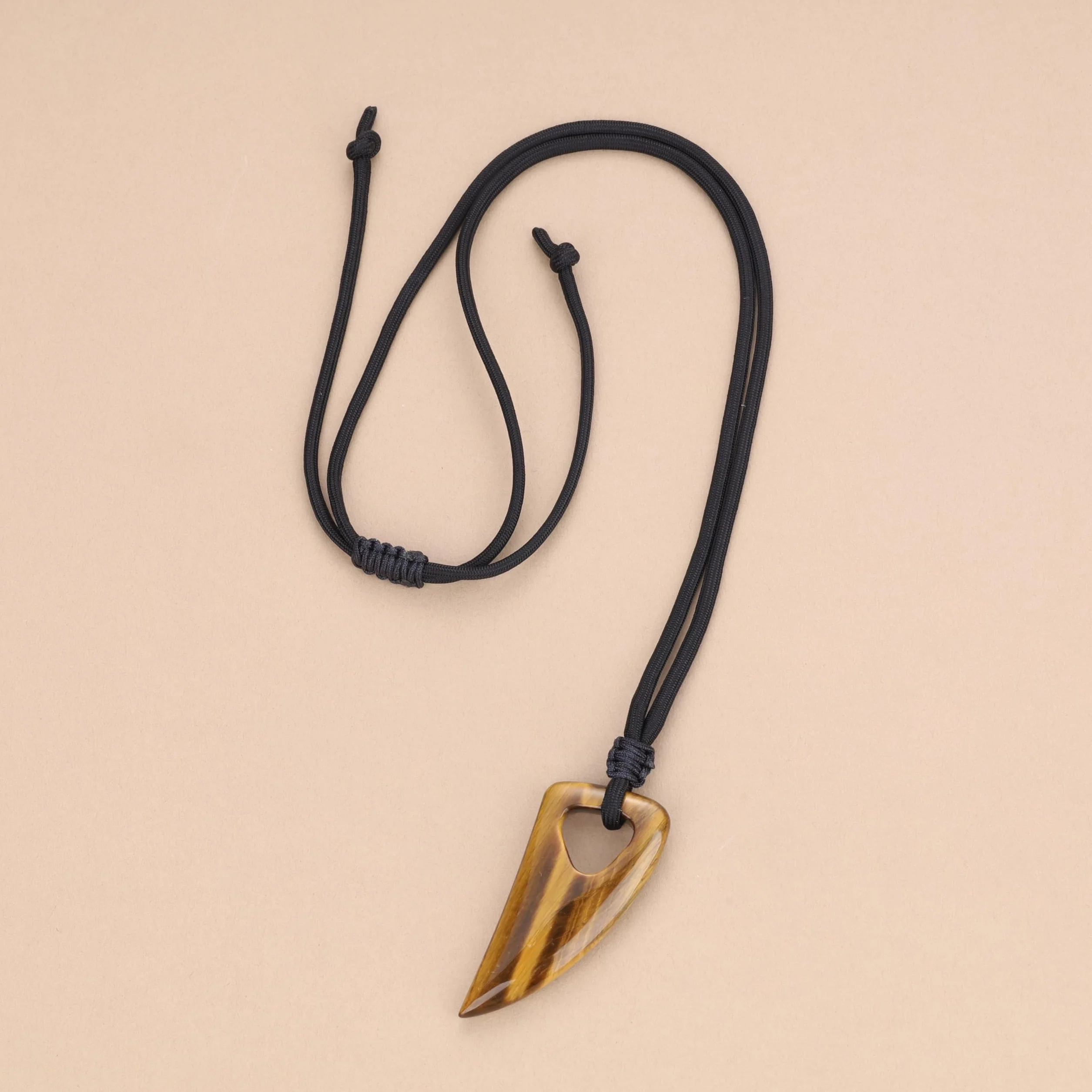 Pendente Dente di Lupo Stilizzato in Pietre Naturali, Collana Unisex con Laccio Regolabile, Occhio di Tigre, Ossidiana