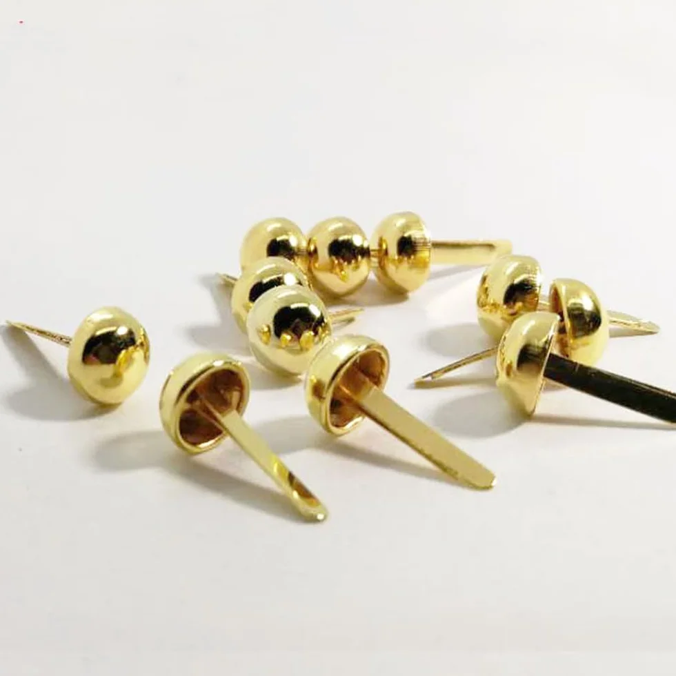 Fermacampioni,300 Pezzi Fermacampioni Piccoli 8 x 16 mm Mini Scrapbooking Brads Metallo Elementi di Fissaggio Puntine per Scrapbooking DIY Carta Artigianato(Oro)