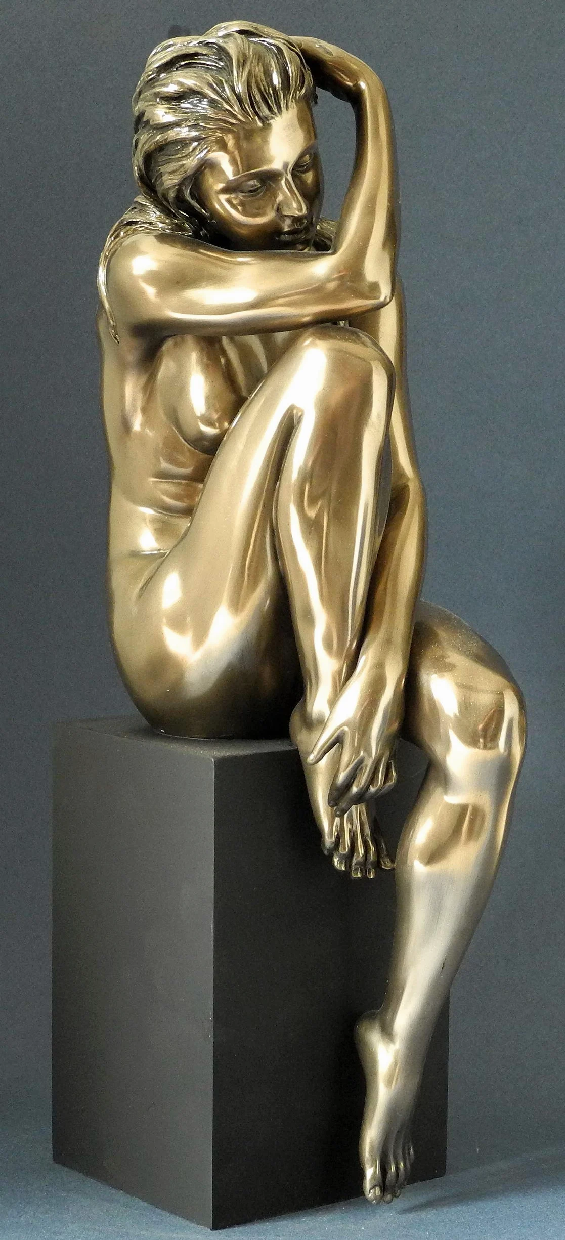 Body Talk Donna Lingua del corpo erotica seduta 36 cm Scultura decorativa Bronzata