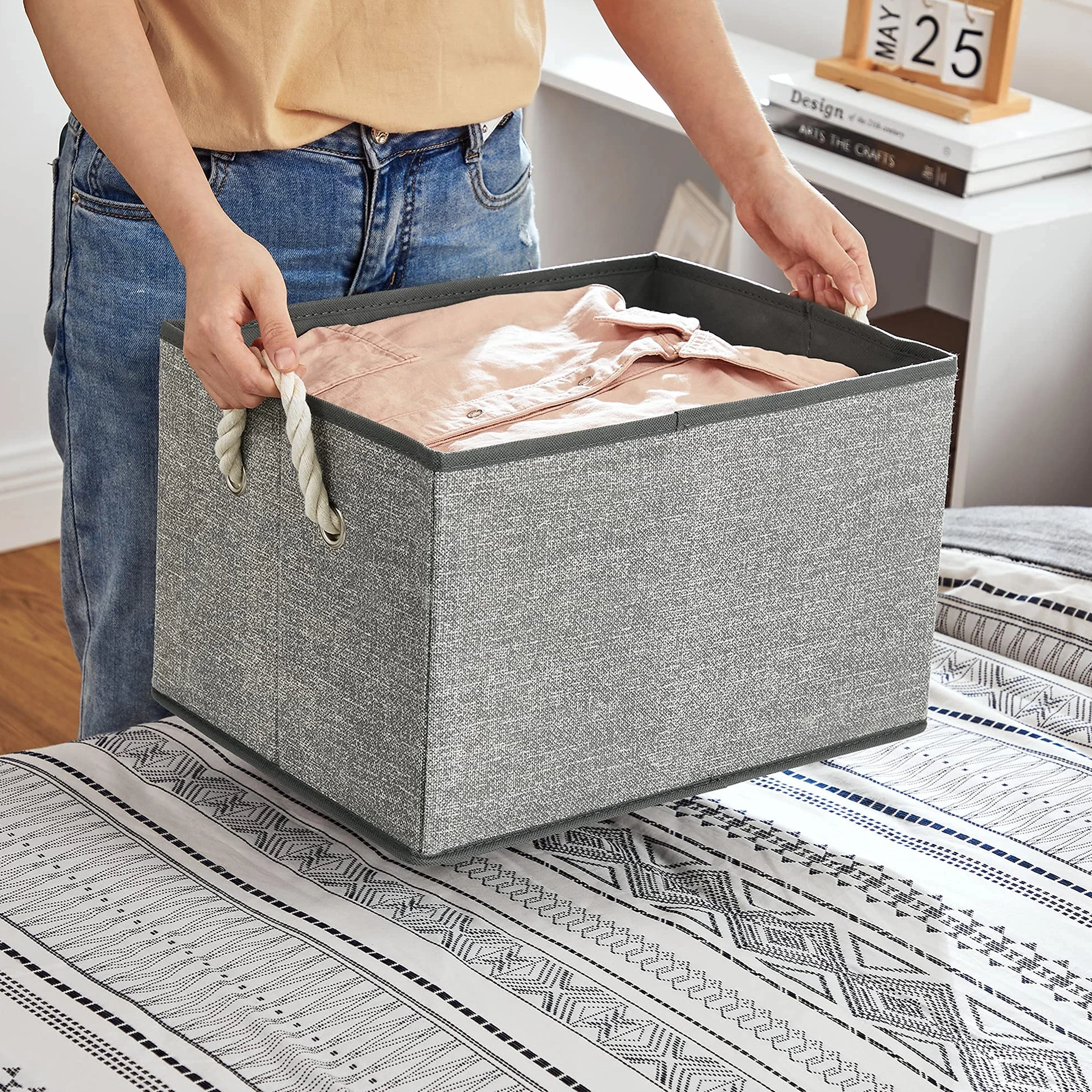 SONGMICS Scatole Portaoggetti in Tessuto, Set di 3 Contenitori con Manico, senza Coperchio, Organizzatori, 40 x 30 x 25 cm, Effetto Simil Lino, Grigio RFB013G01