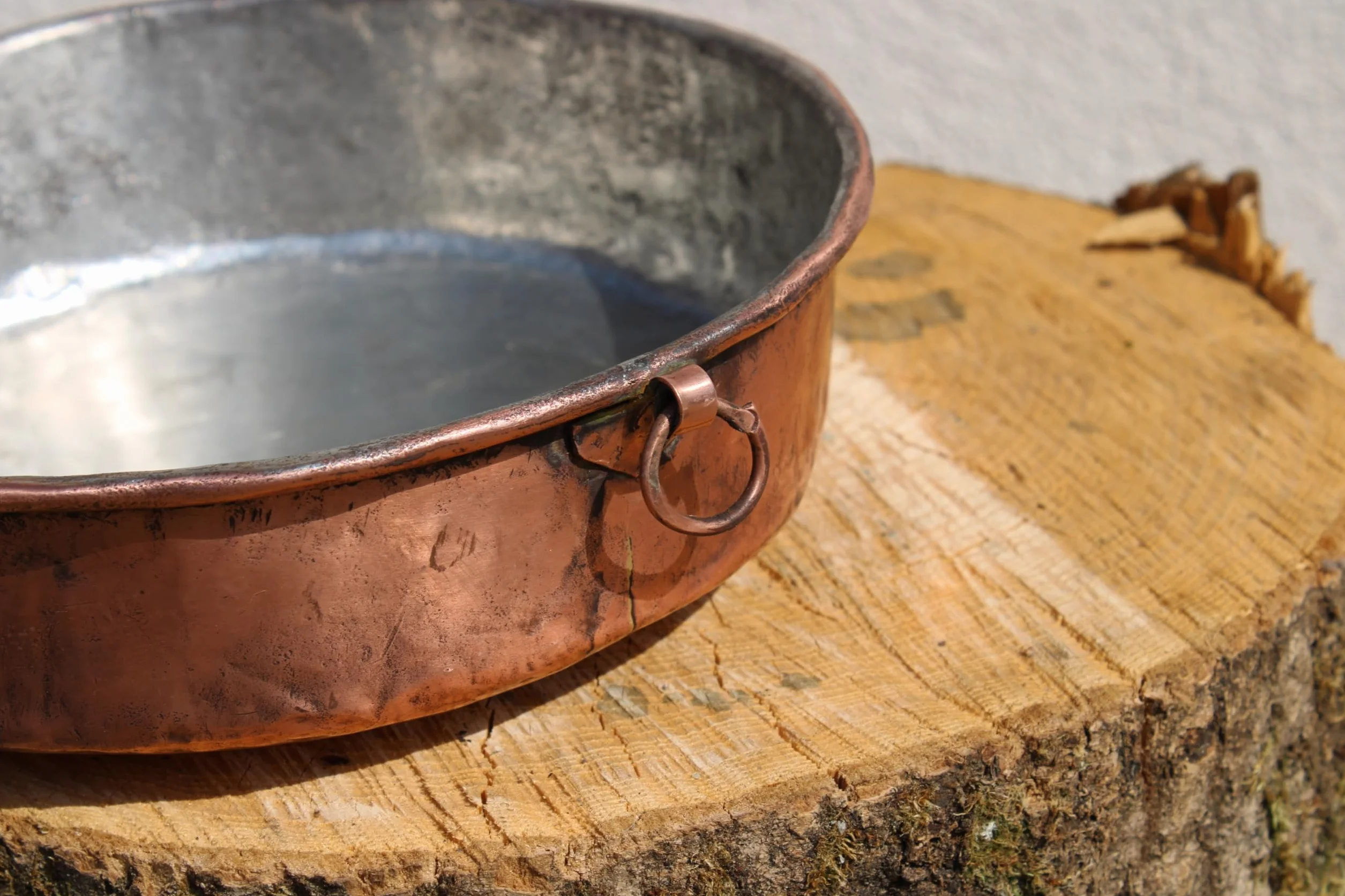 Pentola da Forno Rotonda in Rame, Stagnata all'Interno, Fatta a Mano, Pirofila Tradizionale con Manici ad Anello, per Cottura Professionale (30 cm)