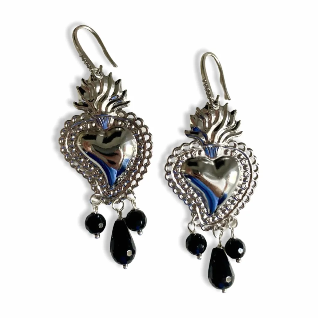 Orecchini con cuore sacro e Tris di Pietre (Nero argentato)