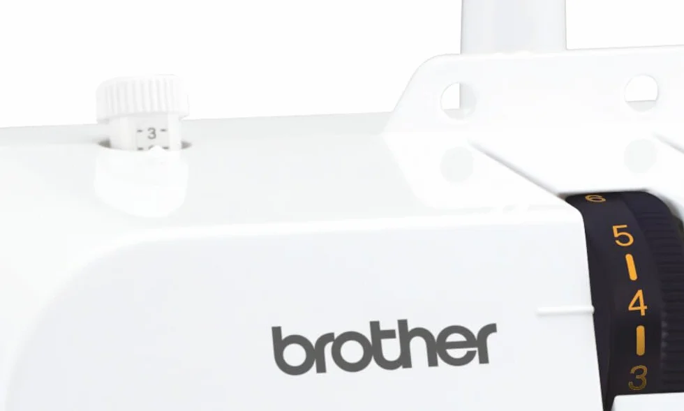 Brother 1334DS Macchina Tagliacuci con Differenziale, Taglia e Cuce anche per Principianti, Overlock a 3 e 4 fili, 10 Punti di Cucito per Cucire Tessuti, Cucitura Professionale, Braccio libero