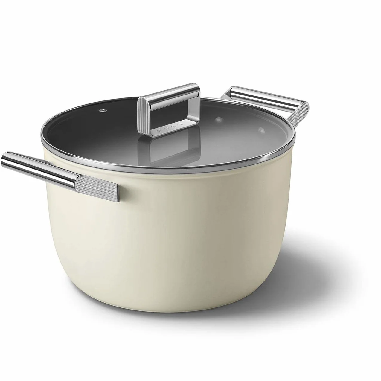 Smeg, Casseruola Antiaderente CKFC2611CRM con Coperchio Incluso, Diametro 26 cm, Maniglie Laterali in Acciaio Inox, Per Tutti i Piani Cottura, Fino a 250° in Forno, Capacità 7,7L, Panna