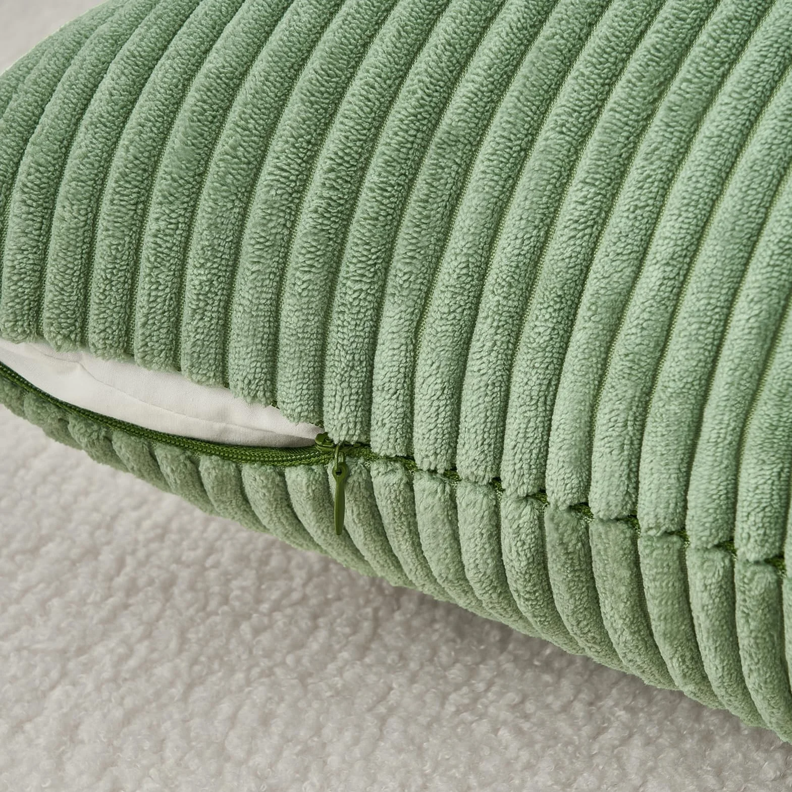 Topfinel Federe Cuscini 40x40 Velluto a Coste Verde Copricuscini Quadrati Elegante Divano Salotto 2 Pezzi