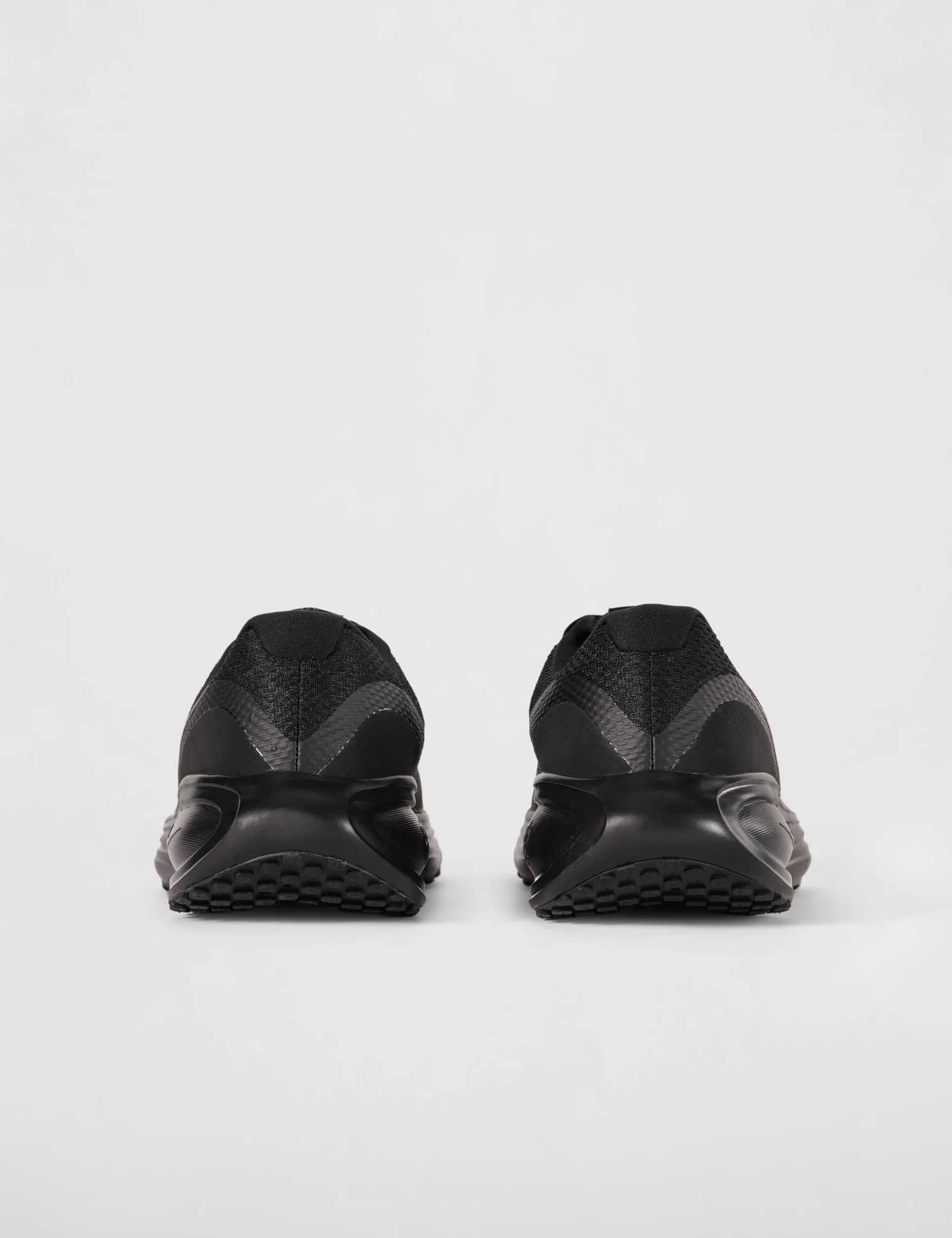 NIKE Revolution 8 Straßenlaufschuh Herren
