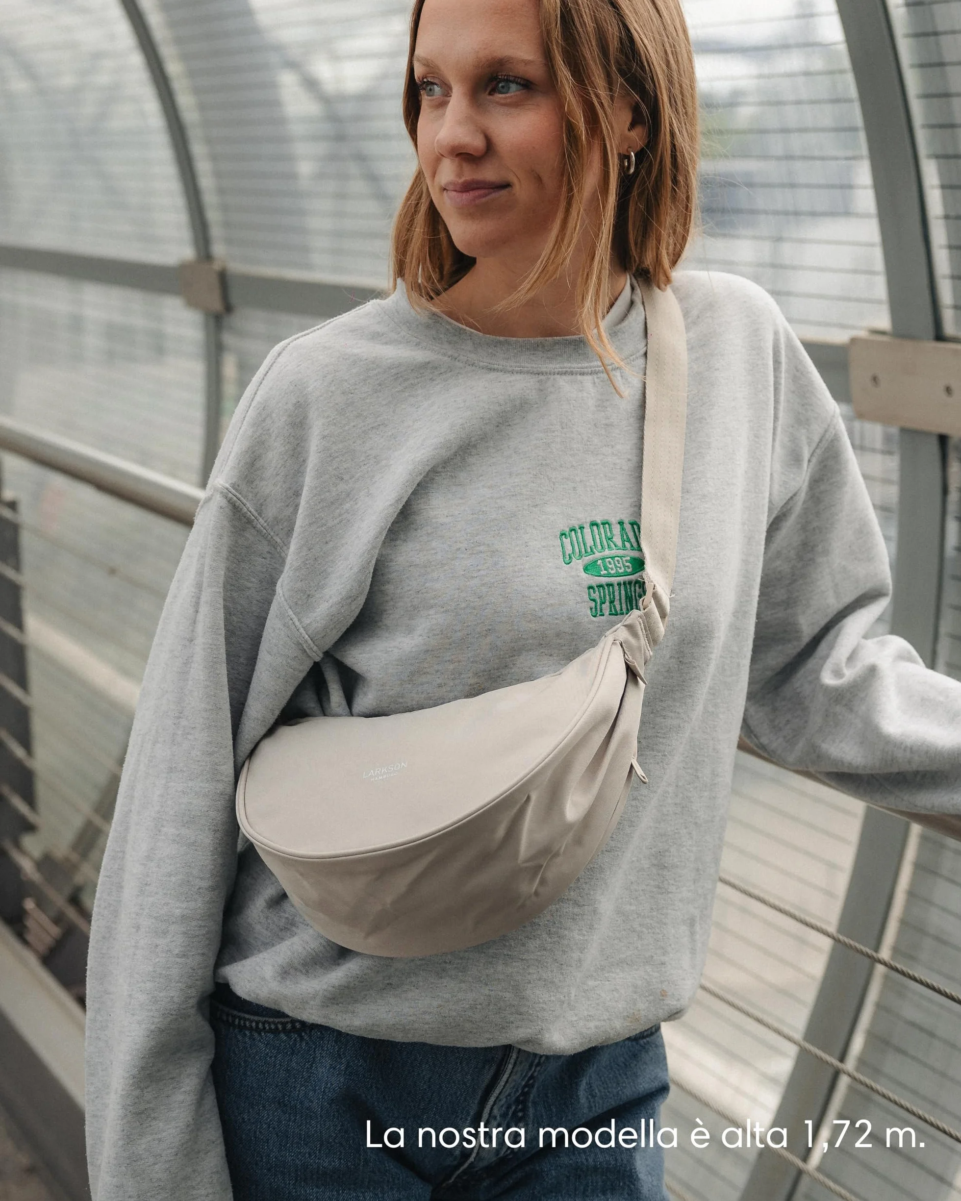 LARKSON Borsa a Tracolla Donna Beige - Solveig Small - Borsetta Mezzaluna - Borse a Spalla Piccola Elegante e Casual - Regolabile Marsupio alla Moda - Impermeabile