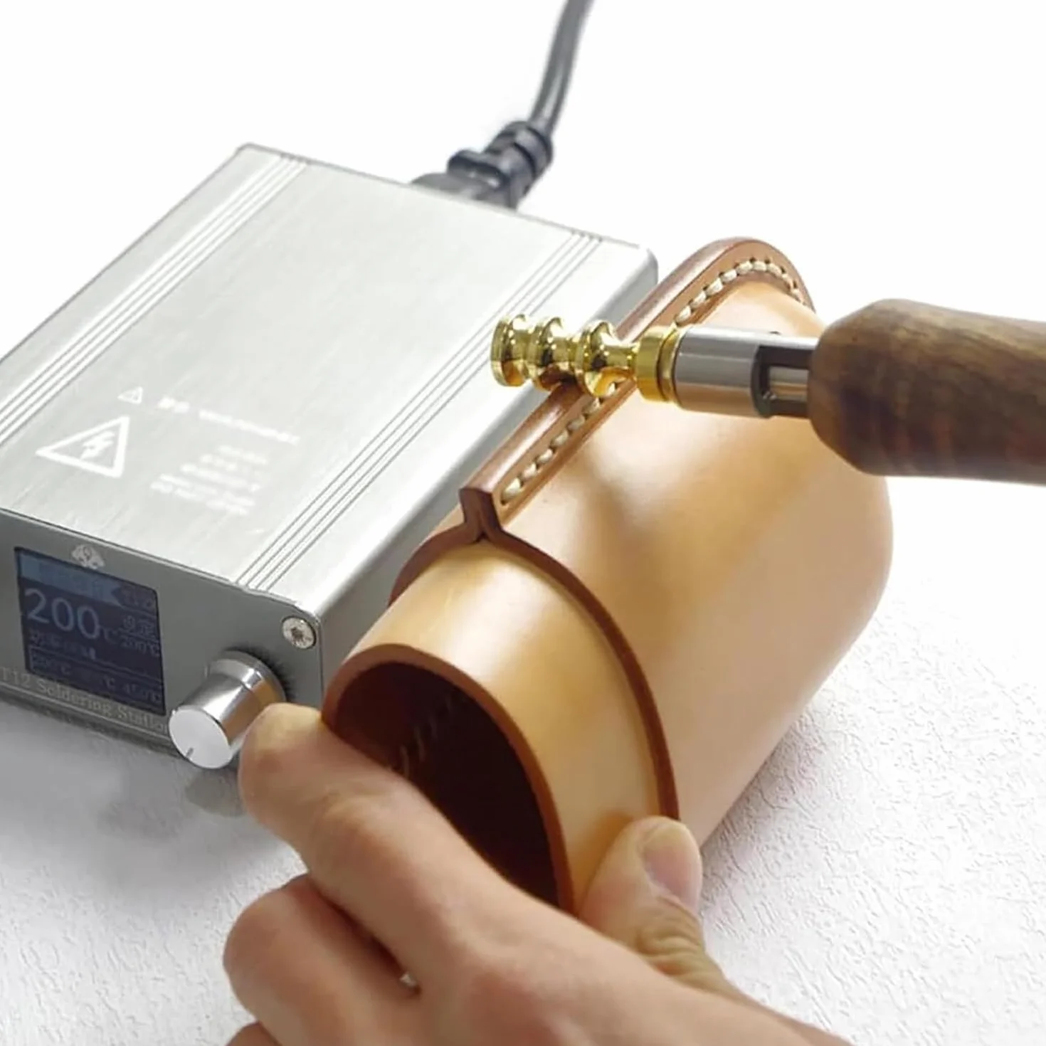 Macchina per La Cordonatura del Bordo in Pelle Calda Macchina da Stiro Elettrica per Bordi in Pelle con 14 Teste Calde Rimovibili Display A LED 80-480 °c Temperatura Regolabile