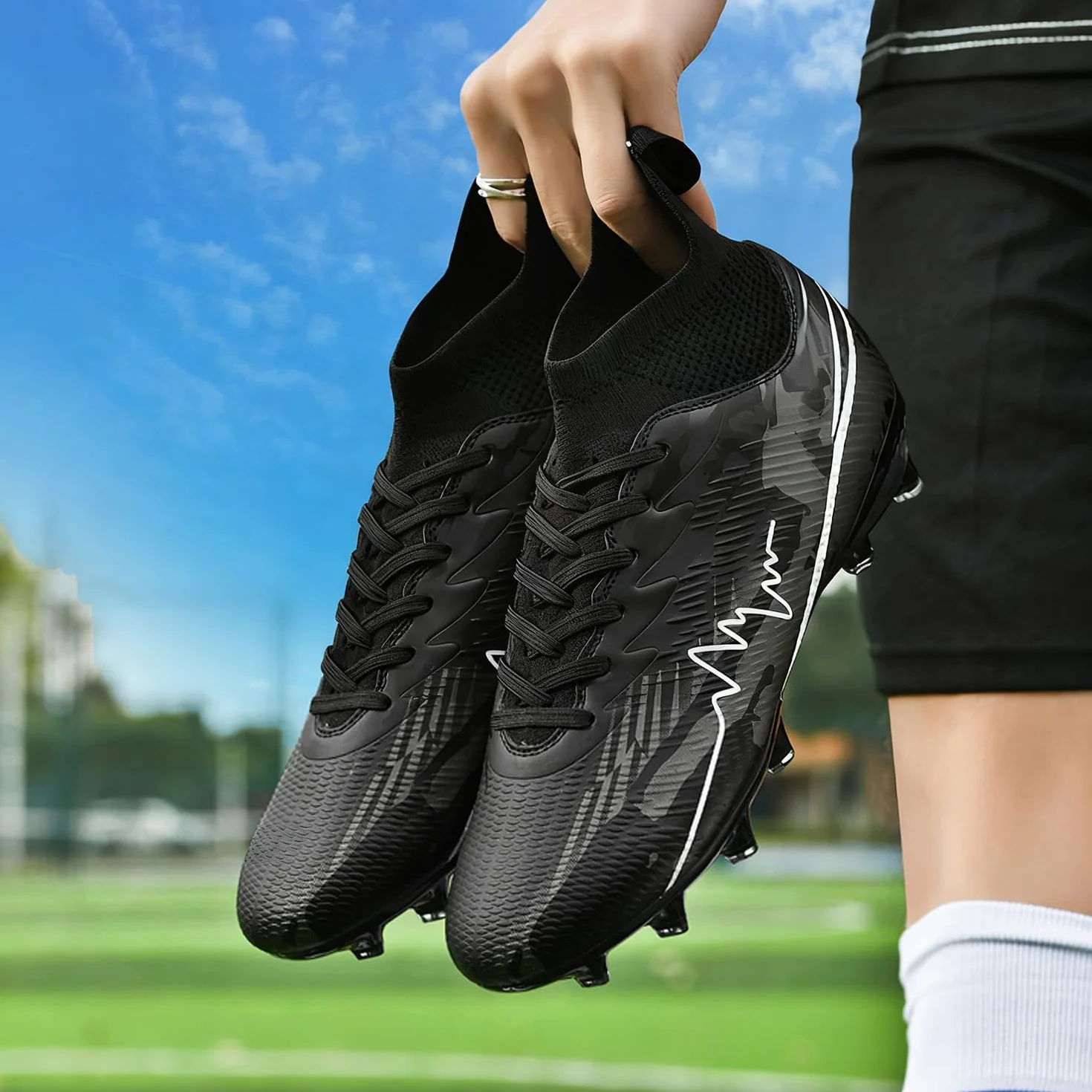 Scarpe da Calcio Uomo All'aperto Sportivo High Top Spikes Tacchetti Teenager Training Scarpe da Calcetto Scarpe Sportivo Unisex