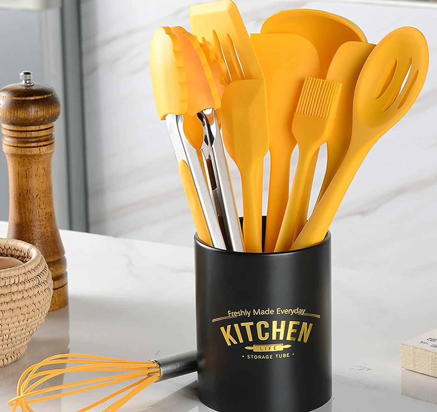 Set di utensili da cucina in silicone antiaderente con supporto in ferro, 11 pezzi (giallo)