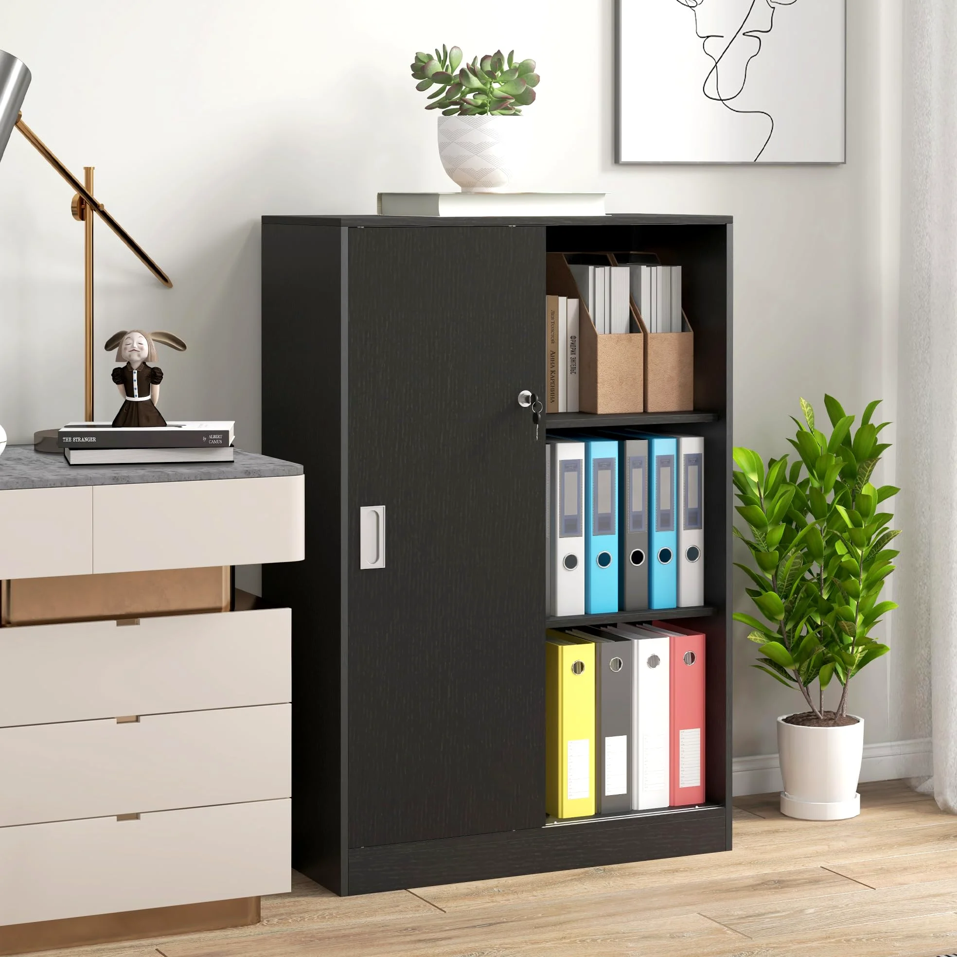 HOMCOM Armadietto da Ufficio a 3 Ripiani e ad Anta Doppia, Mobiletto Armadio da Ufficio in Legno, Mobiletto Multiuso con Chiusura e 2 Chiavi di Sicurezza per Studio, Garage e Soggiorno, Nero