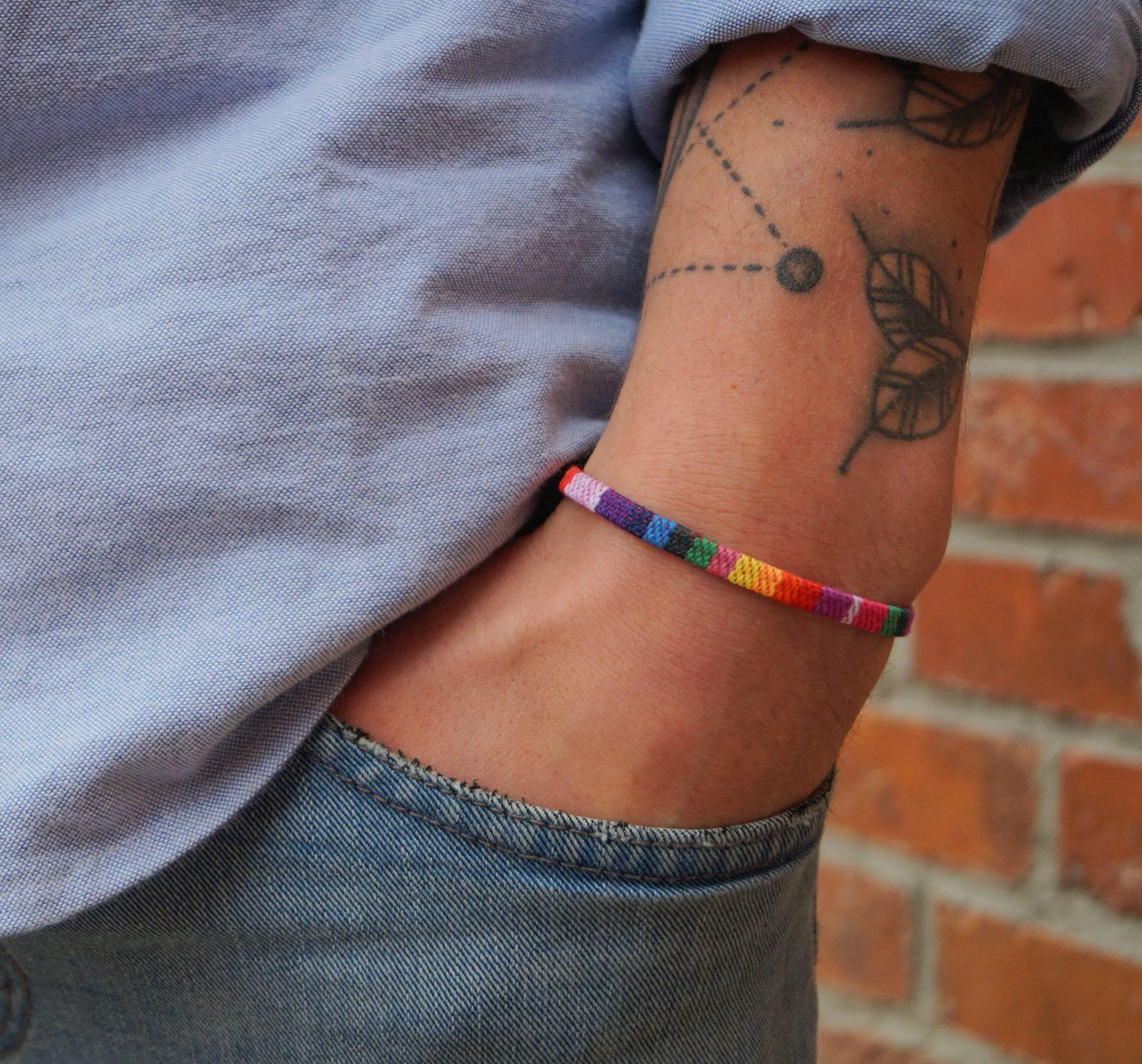 Nami Braccialetto Surfer Boho Donna Uomo Accessori Fatti a Mano Impermeabile Regolabile Arcobaleno