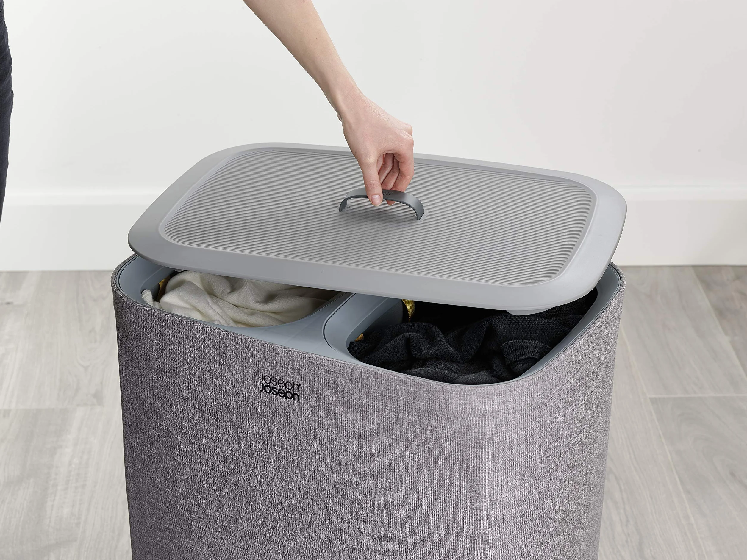Joseph Joseph Tota Cesto da Biancheria 90 litri con separatore, 2 sacchi rimovibili Grigio