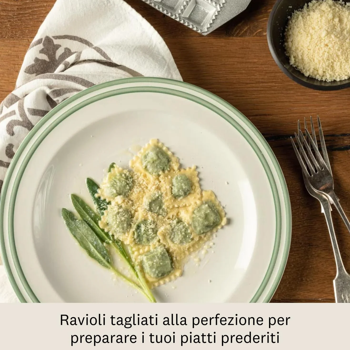 Marcato Stampo per Ravioli, Forme per Ravioli, Alluminio, Mattarello in Legno Incluso, RA-Q50X24-CLS