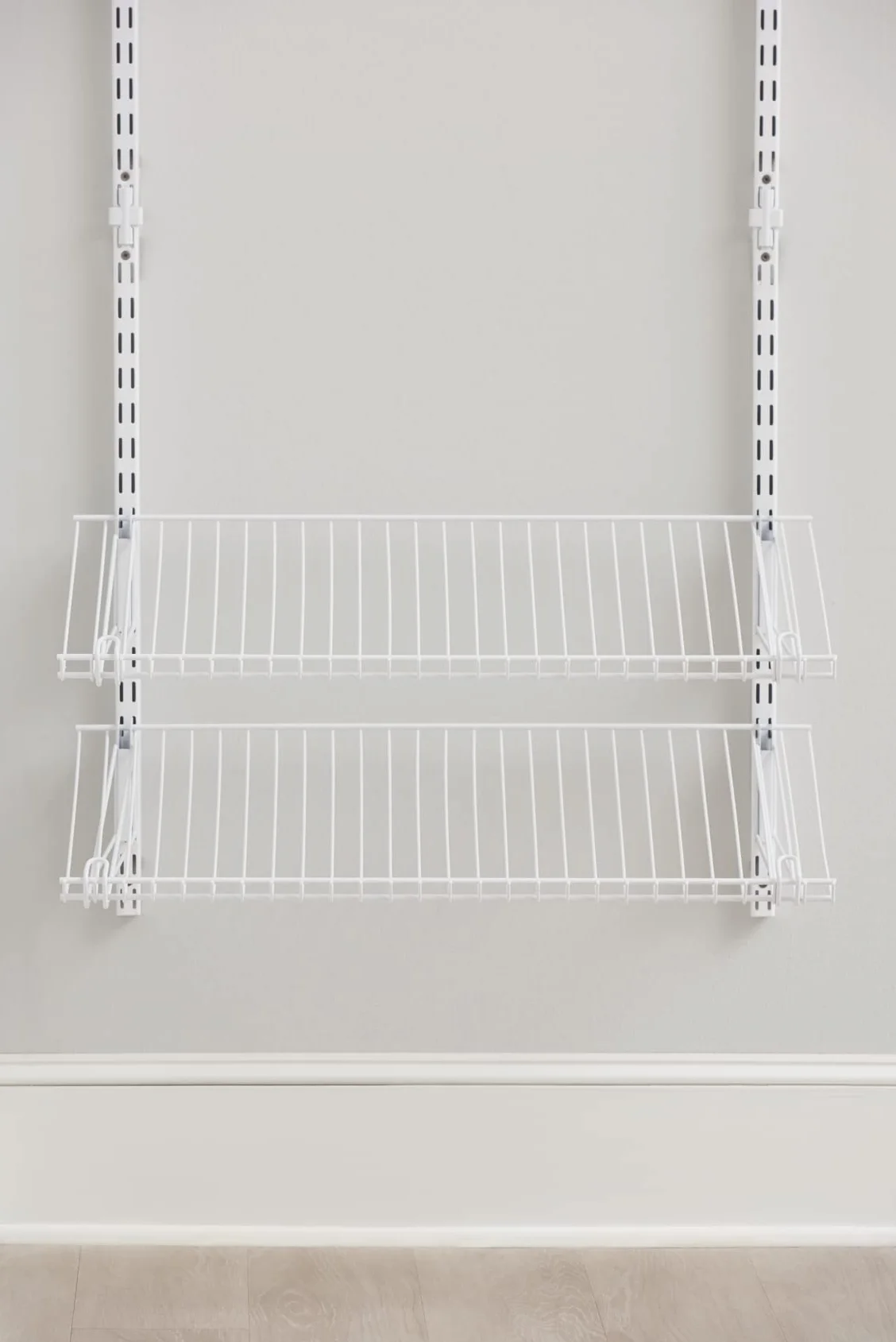 Rubbermaid - Mensola per scarpe, colore: Bianco