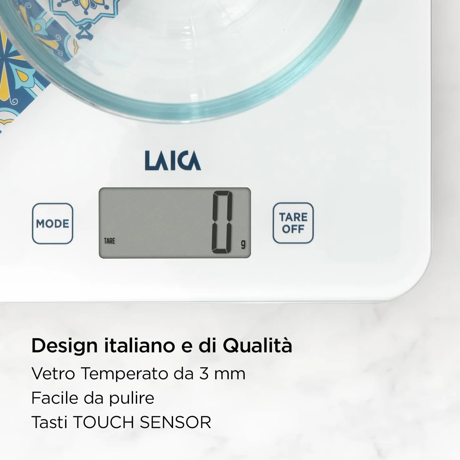LAICA Bilancia da Cucina Digitale - Blue - Appendibile - Alta Precisione 10kg/1g - Display LCD - Funzione TARA - Calcola il Volume dell'Acqua - Vetro Temperato - Italian Design